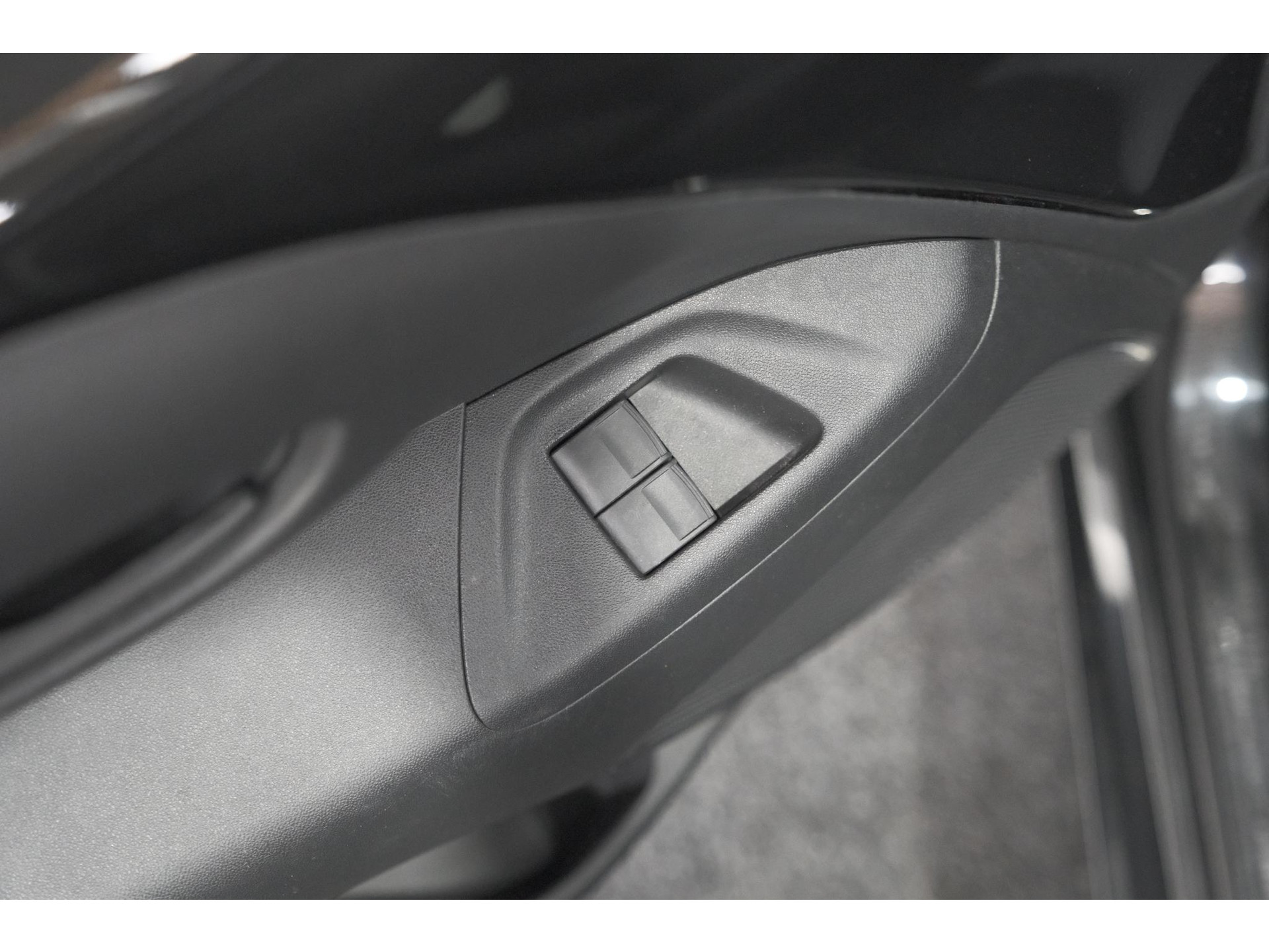 Peugeot 108 1.0 e-VTi Active | Unieke Auto! | Automaat | Airco | Getint Glas | Bluetooth Radio | 5 Deurs