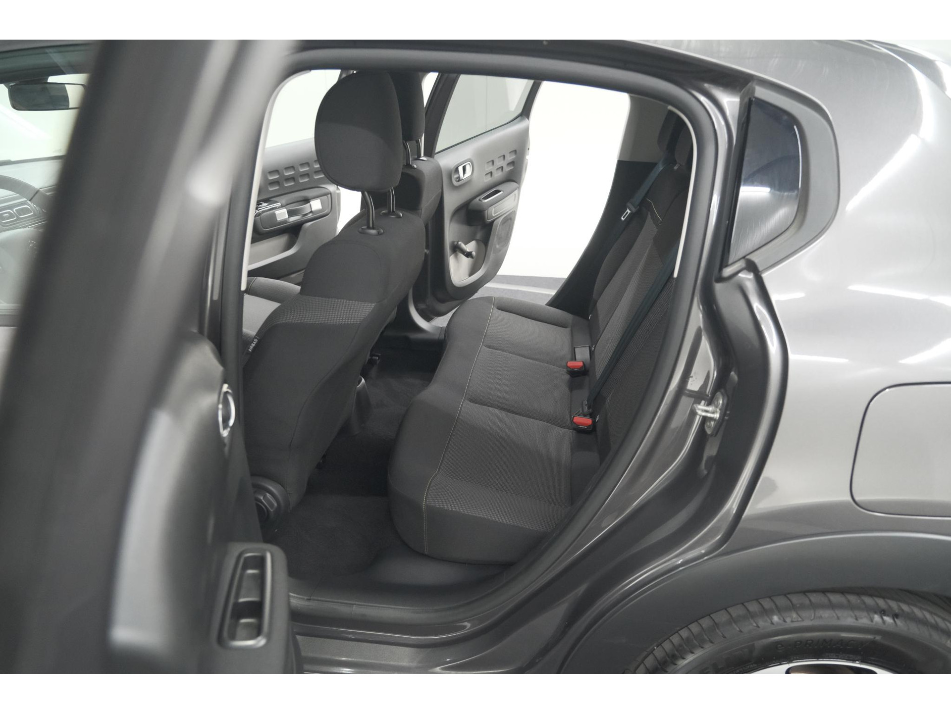 Citroen C3 PureTech 110 EAT6 C-Series | Apple Carplay | Parkeersensoren | Climate Control