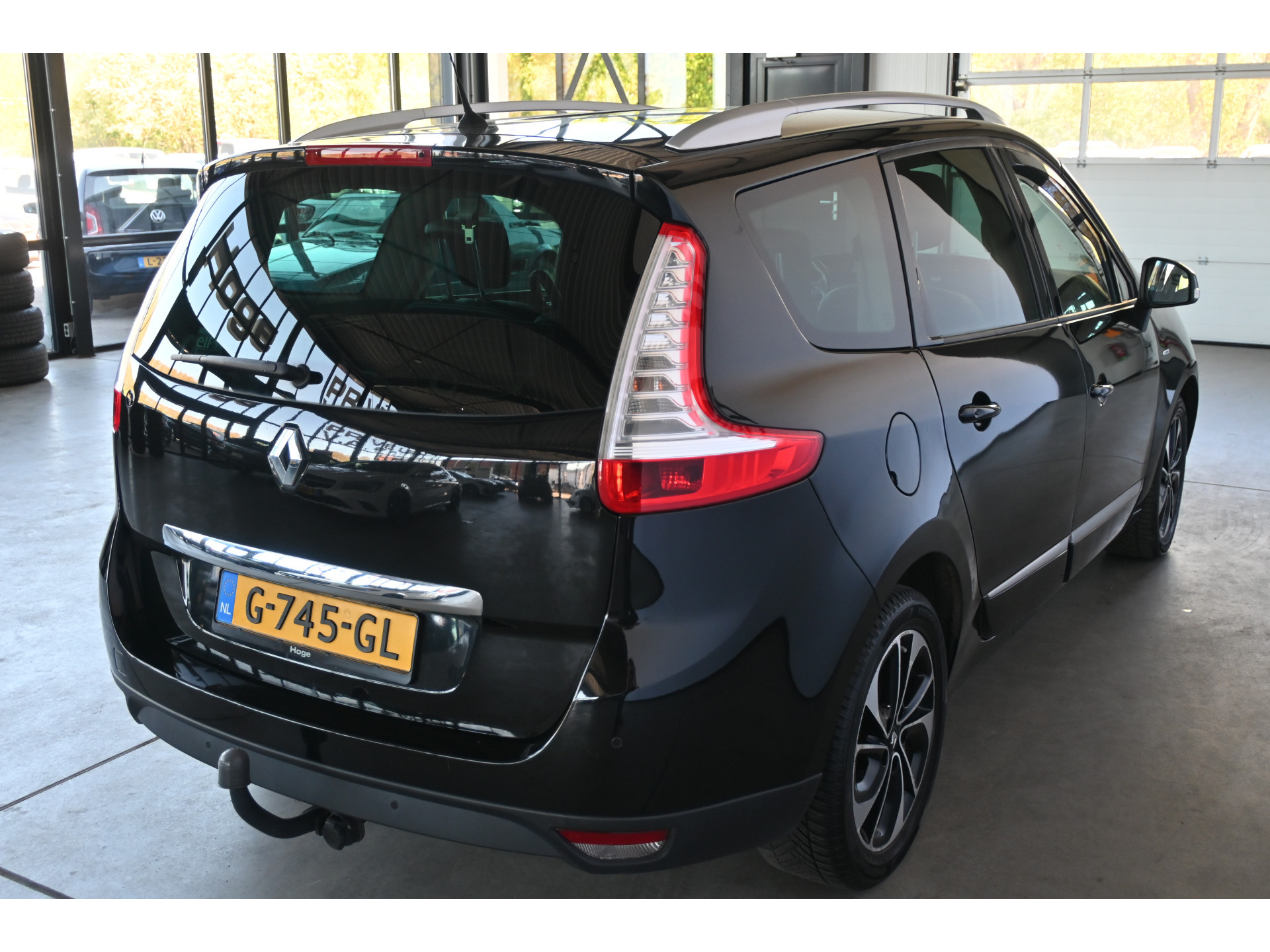 Renault Grand Scenic 1.5 dCi Bose Automaat Clima Navigatie Cruise Control Rijlaarprijs! Inruil Mogelijk!