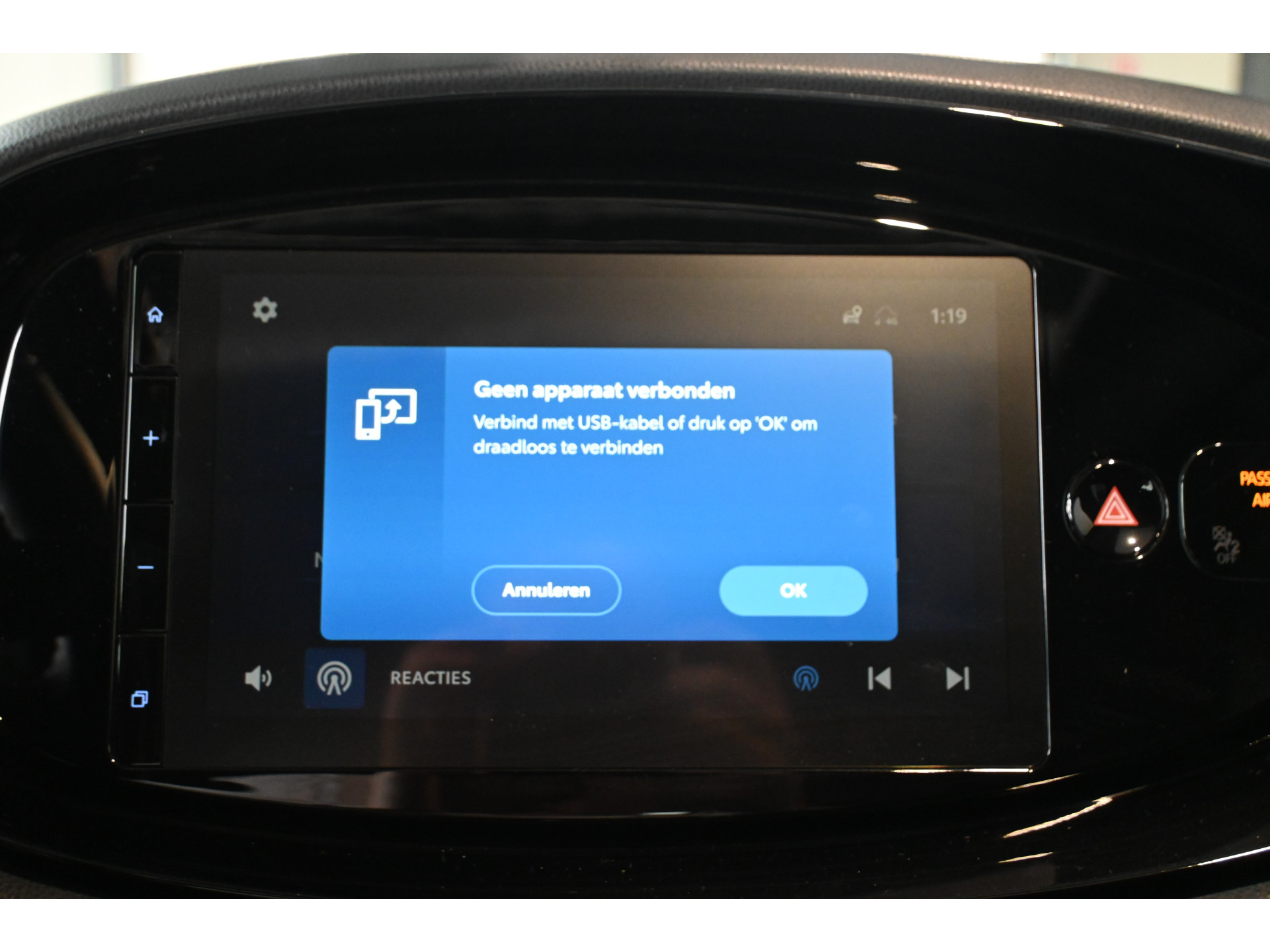 Toyota Aygo X 1.0 VVT-i MT Play Clima Carplay Panoramadak Camera LED Rijklaarprijs Inruil Mogelijk!