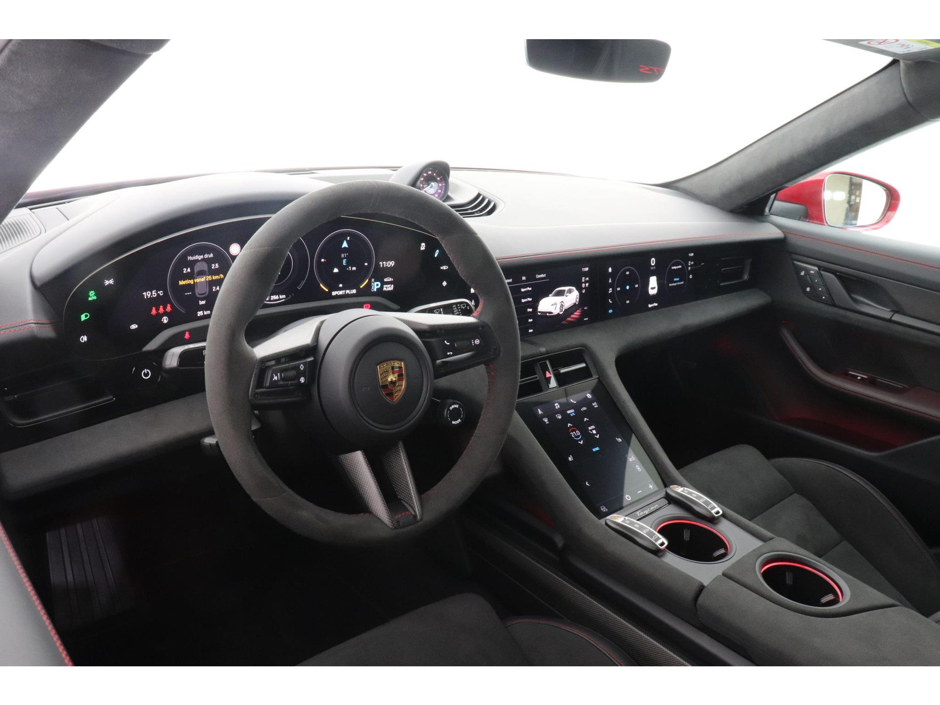 Porsche Taycan Sport Turismo GTS | 93 kWh Accu Plus | Surround View | InnoDrive | Sport Chrono Pakket | Panoramadak