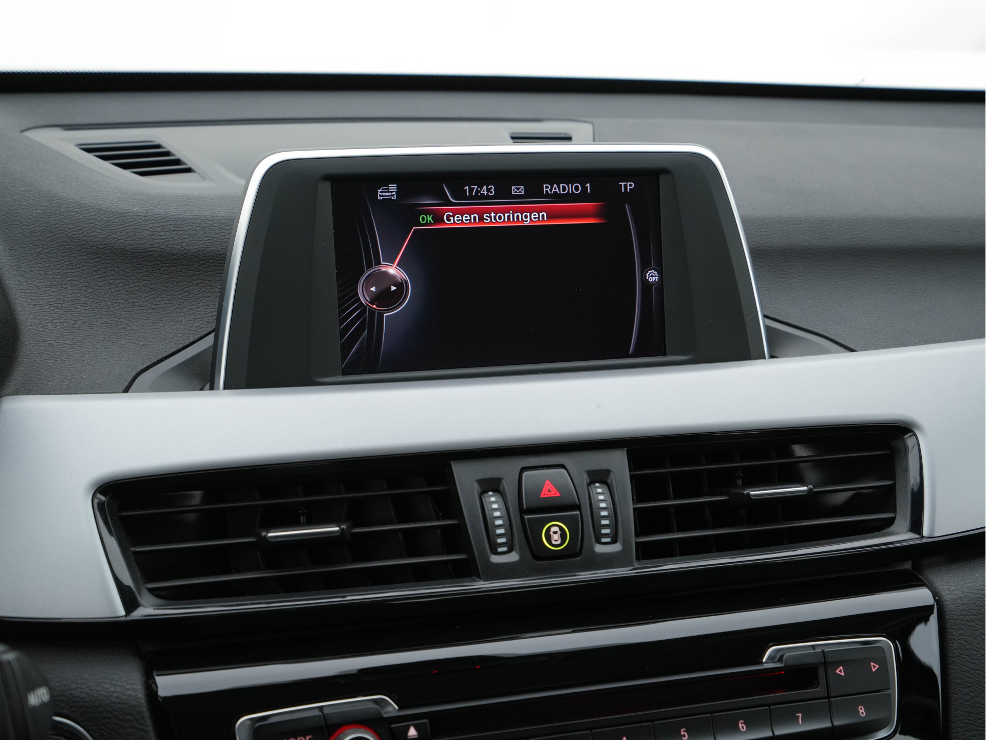 BMW X1 sDrive16d Centennial Executive *NAVI-FULLMAP | FULL-LED | ECC | PDC | CRUISE | COMFORT-SEATS | TOWBAR | 17''ALU *