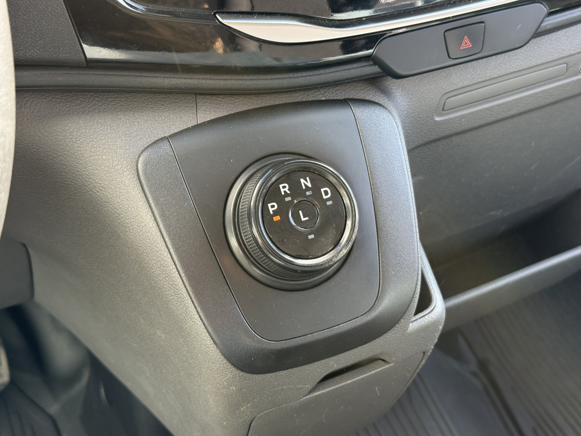 Ford e-Transit 68kWh 184PK L4H3 317km WLTP 93.7% (SOH) BEV Snelladen Carplay Climate control 360° Camera Parkeersensoren v+a Stoelverwarming