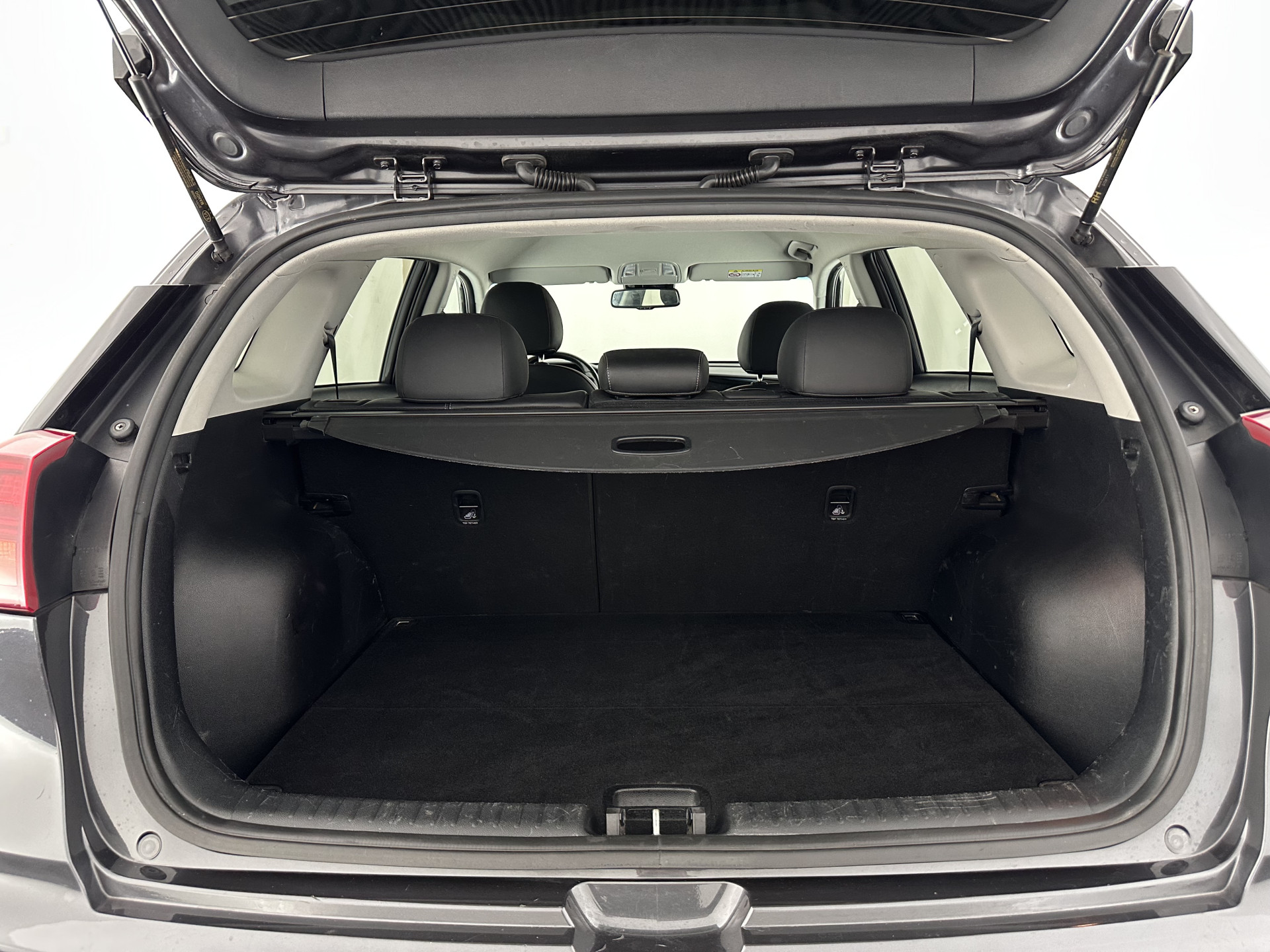 Kia Niro 1.6 GDi Hybrid Dynamic Plus Line (INCL-BTW) Aut. *LEATHER | FULL-LED | ADAPTIVE-CRUISE | BLINDSPOT | HEATED-COMFORTSEATS | CAMERA | KEYLESS | NAVI-FULLMAP | AMBIENTLIGHT | LANE-ASSIST | TOWBAR | 16''ALU*