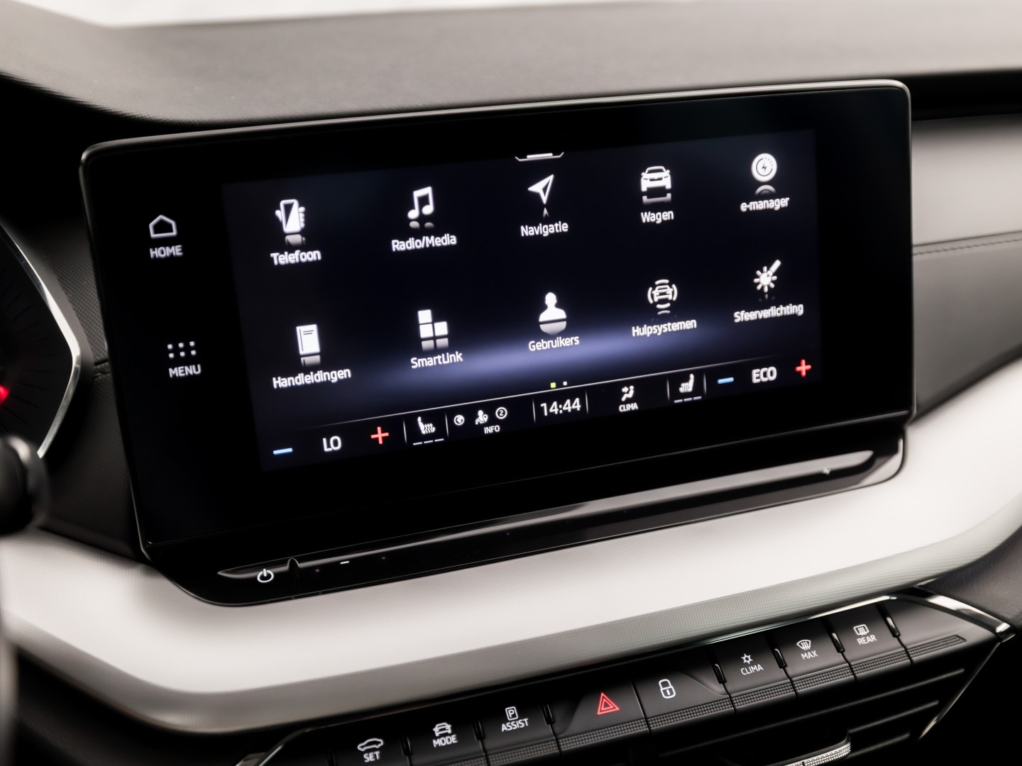 ŠKODA Octavia Combi 1.4 TSI iV PHEV Sport 218Pk Automaat (VIRTUAL COCKPIT, APPLE CARPLAY, GROOT NAVI, CAMERA, STOELVERWARMING, SPORTSTOELEN, GETINT GLAS, CRUISE, NIEUWE APK, NIEUWSTAAT)