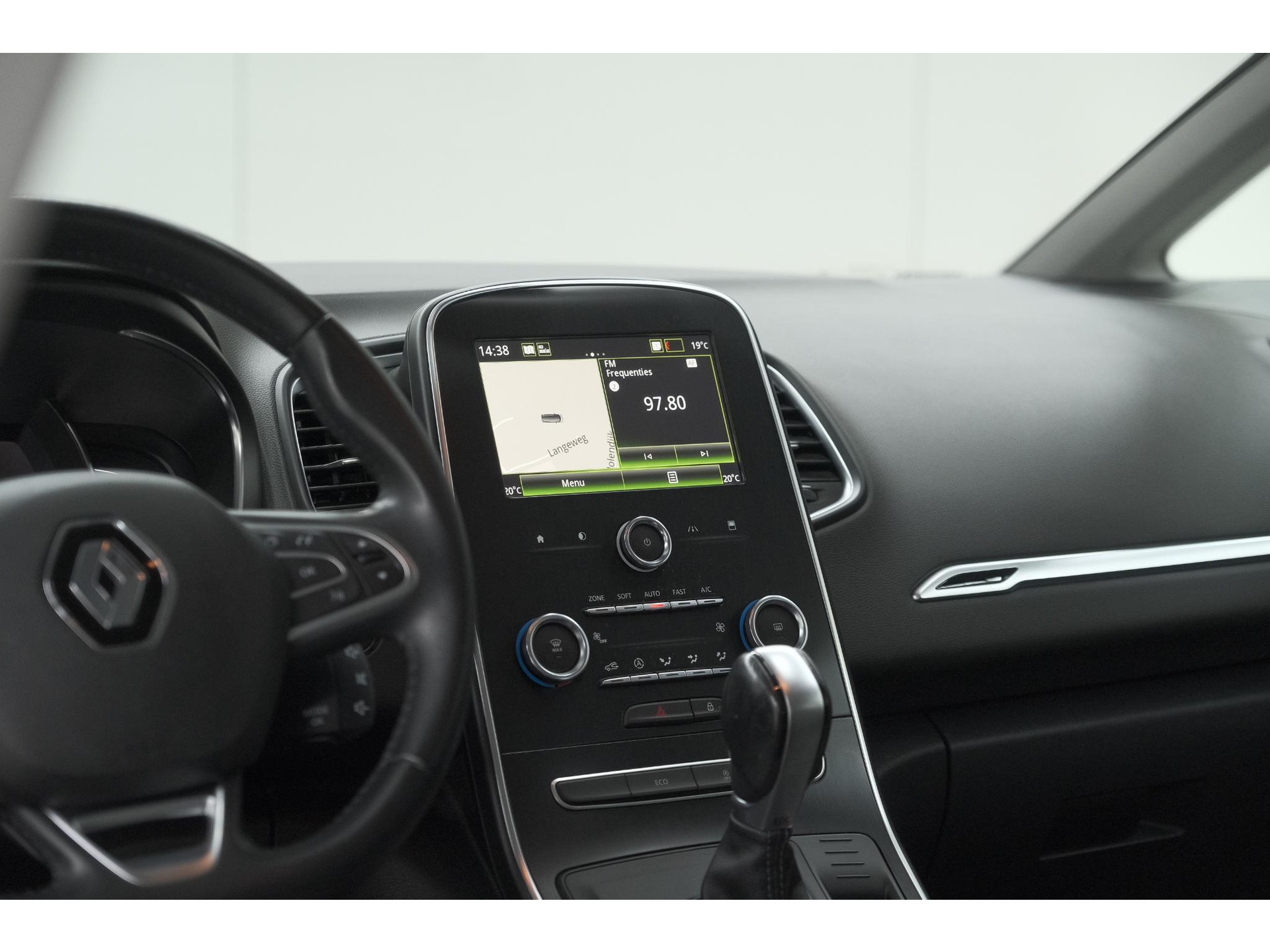 Renault Grand Scénic 1.3 Intens TCe 140 EDC | 7 Zitplaatsen | Apple Carplay | Camera | Parkeersensoren voor + achter