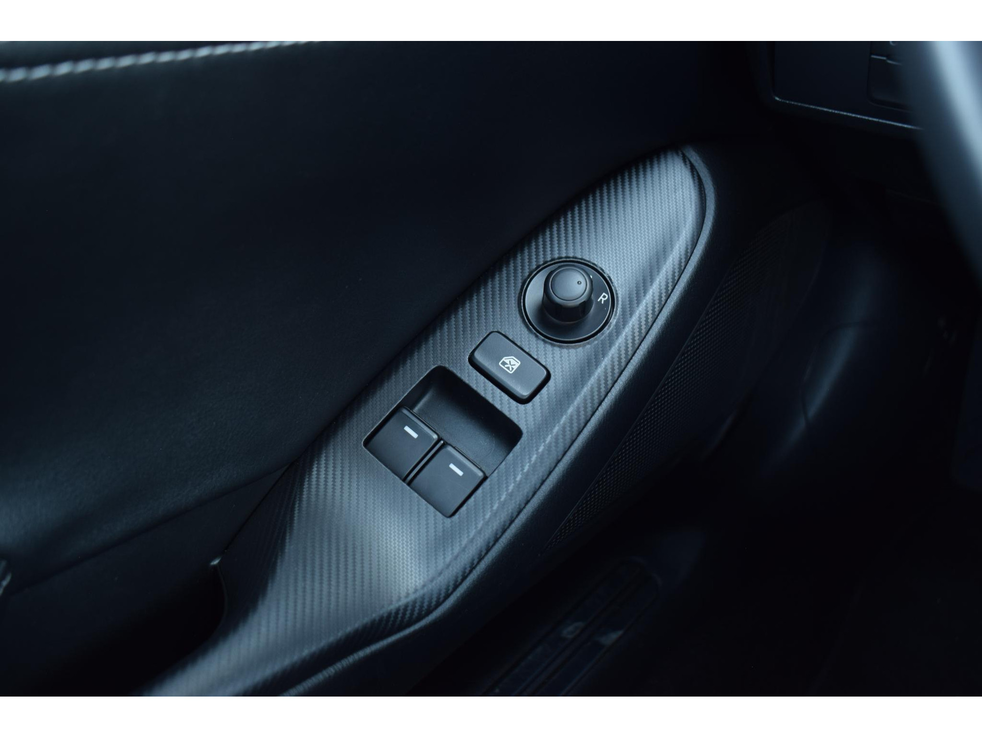 Mazda MX-5 RF 2.0 SkyActiv-G 184 Exclusive-Line | Hardtop | 184pk | Bose | Leer | Stoelverwarming
