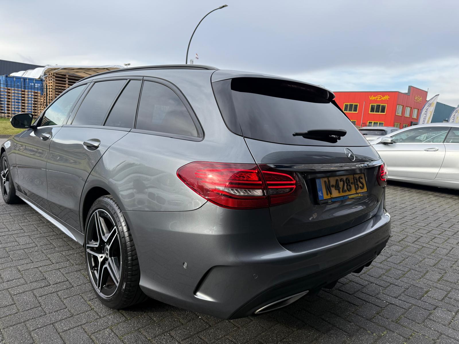 Mercedes-Benz C-klasse Estate 180 Business Solution AMG | 1E EIGENAAR | 3/6/12MND GARANTIE | DAB | LED | AUTOMAAT | LEDER | CRUISE | SFEERVERLICHTING |