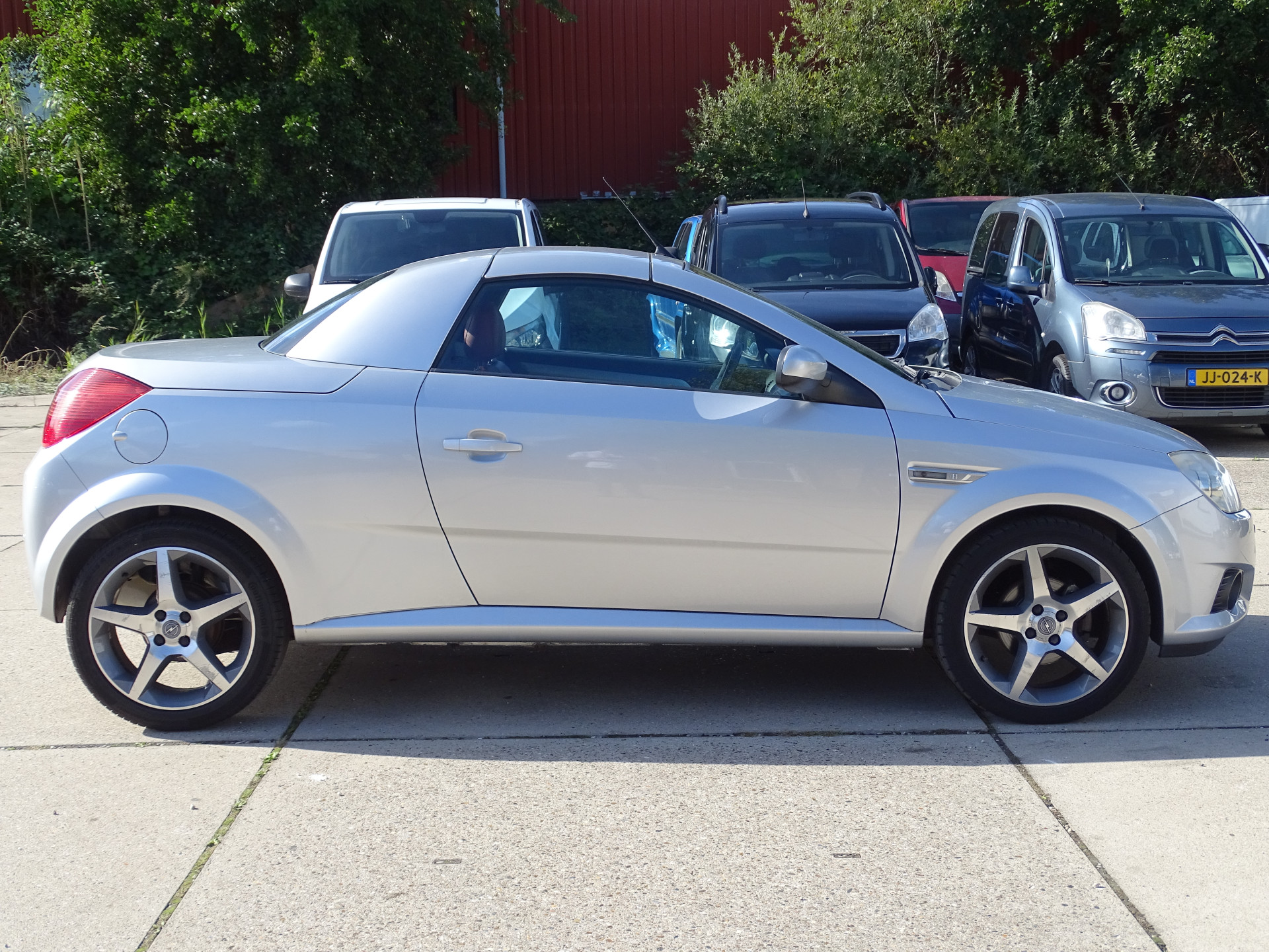 Opel Tigra TwinTop hardtop cabriolet 1.4-16V Temptation