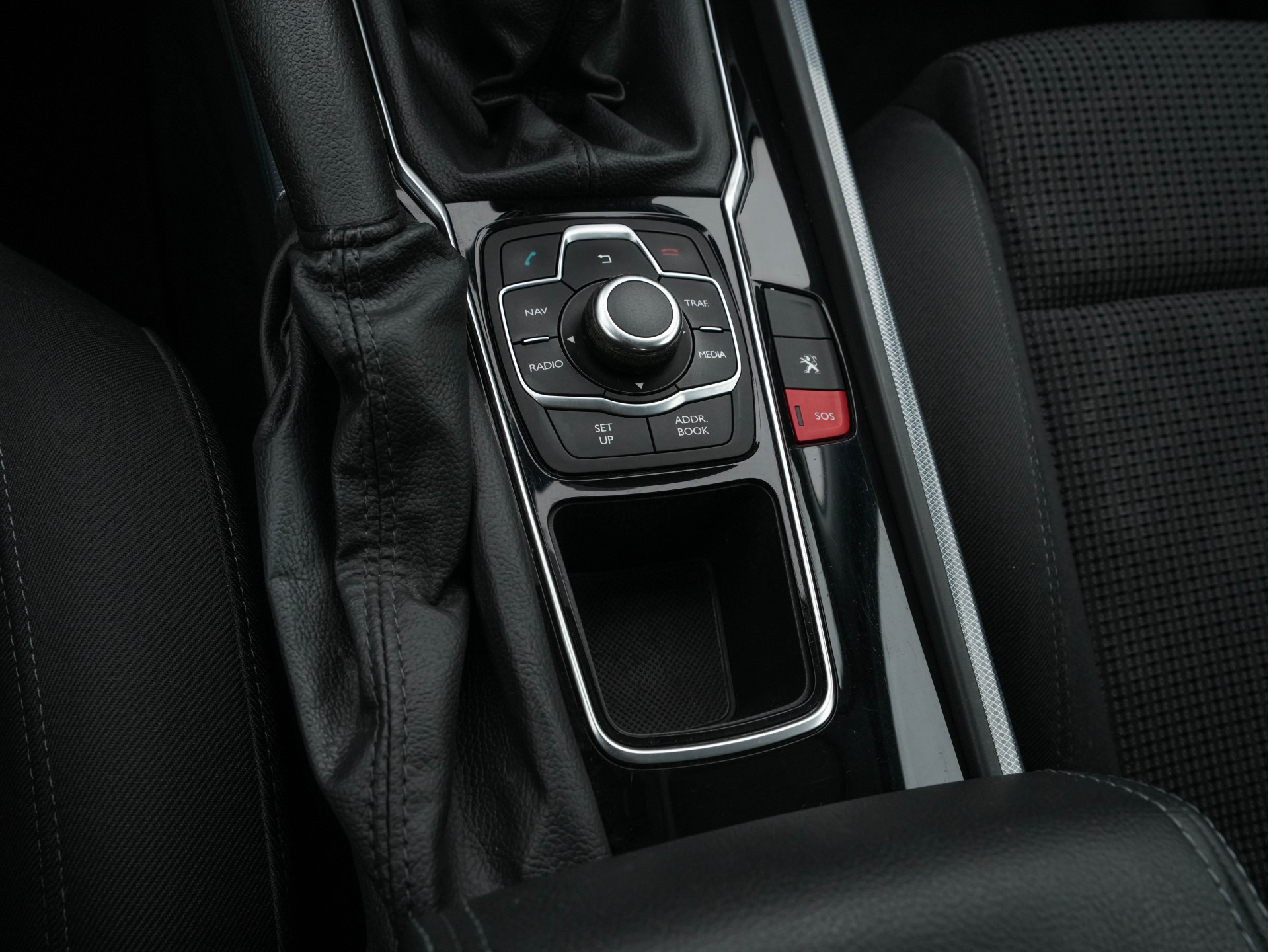 Peugeot 508 2.0 BlueHDi Blue Lease Executive (INCL-BTW) *NAVI-FULLMAP | ECC | PDC | CRUISE | COMFORT-SEATS | TOWBAR | 16"ALU*