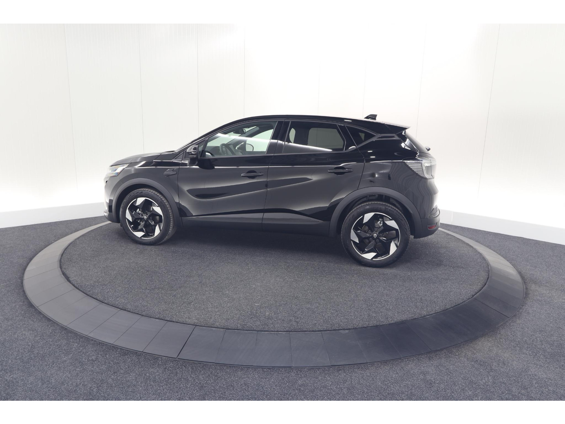 Renault Captur 1.3 mild hybrid 160 techno | Trekhaak | Pack Winter | Camera | Adaptieve Cruise