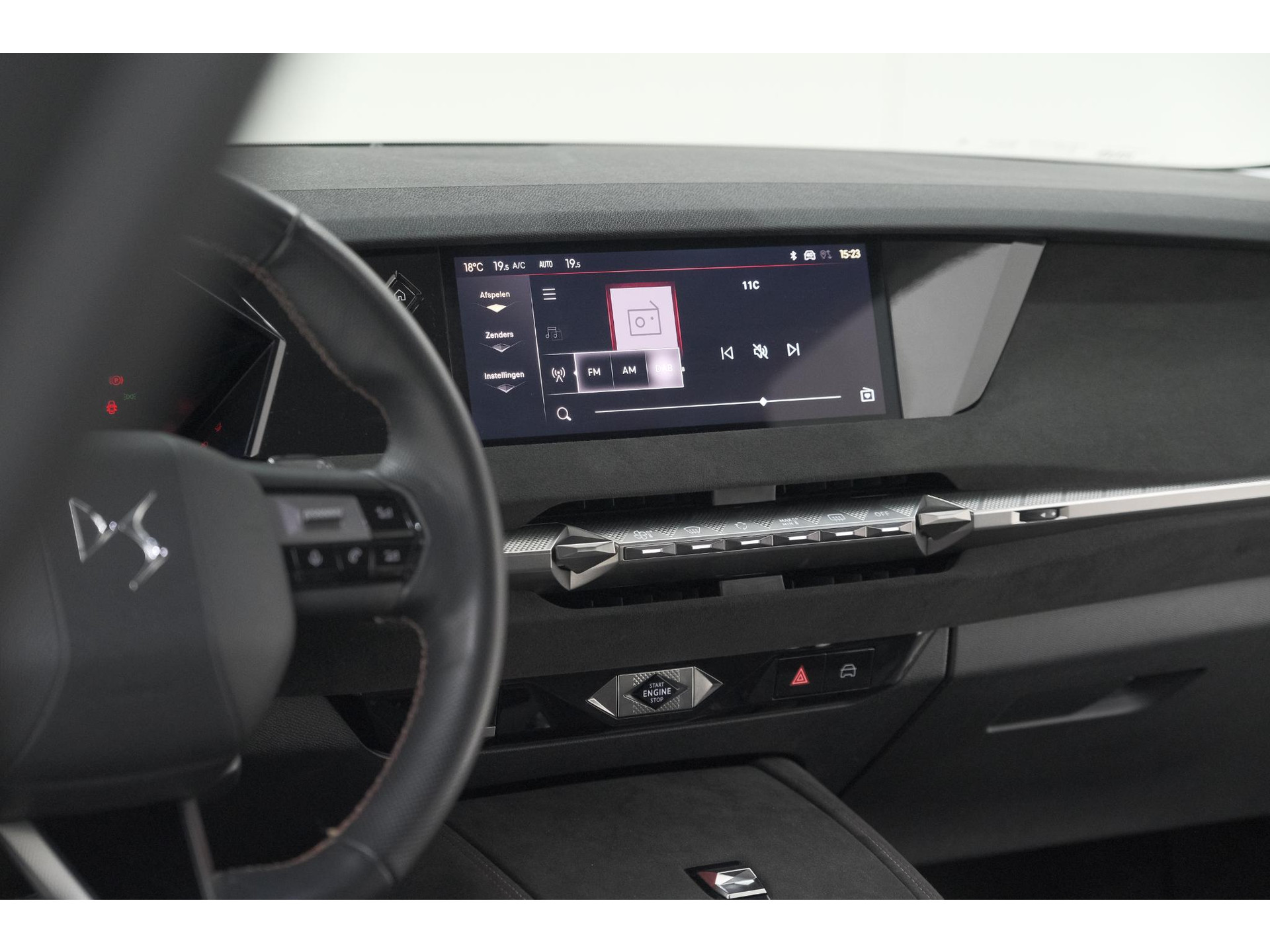 DS 4 PureTech 130 EAT8 Performance Line | Camera | Apple Carplay | Alcantara® bekleding | Parkeersensensoren