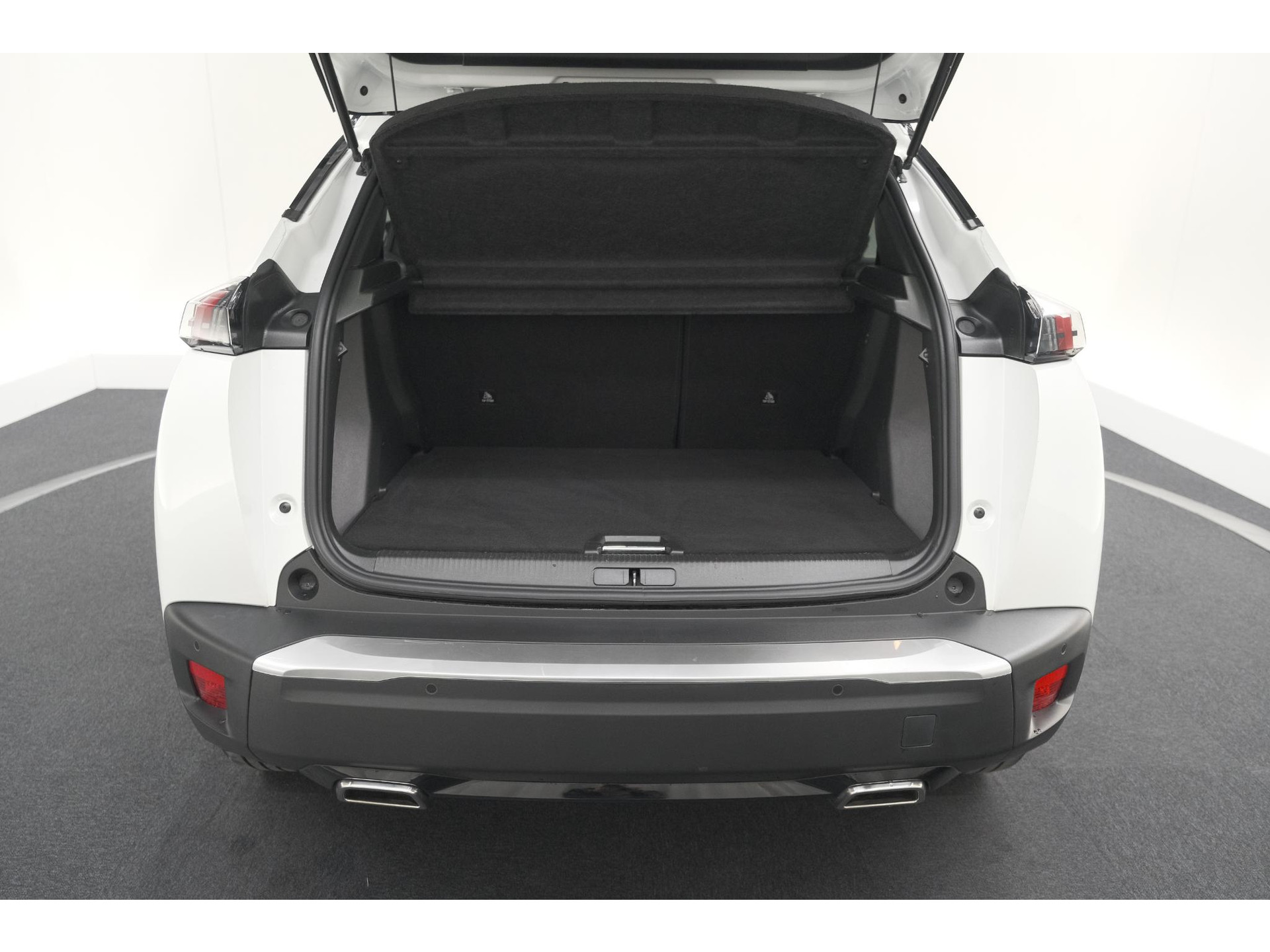 Peugeot 2008 PureTech 130 GT | Elektrisch Panoramadak | Camera | Dodehoekdetectie | Navigatie