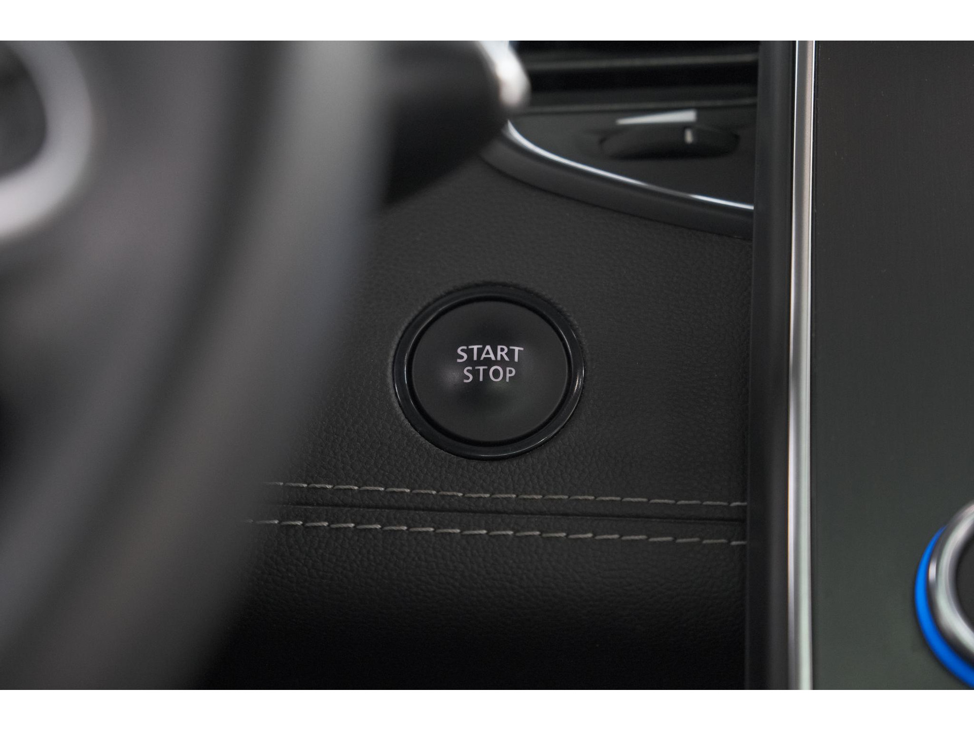 Renault Scénic TCe 130 Intens | Trekhaak | Panoramadak | Camera | Apple Carplay | Dodehoekdetectie