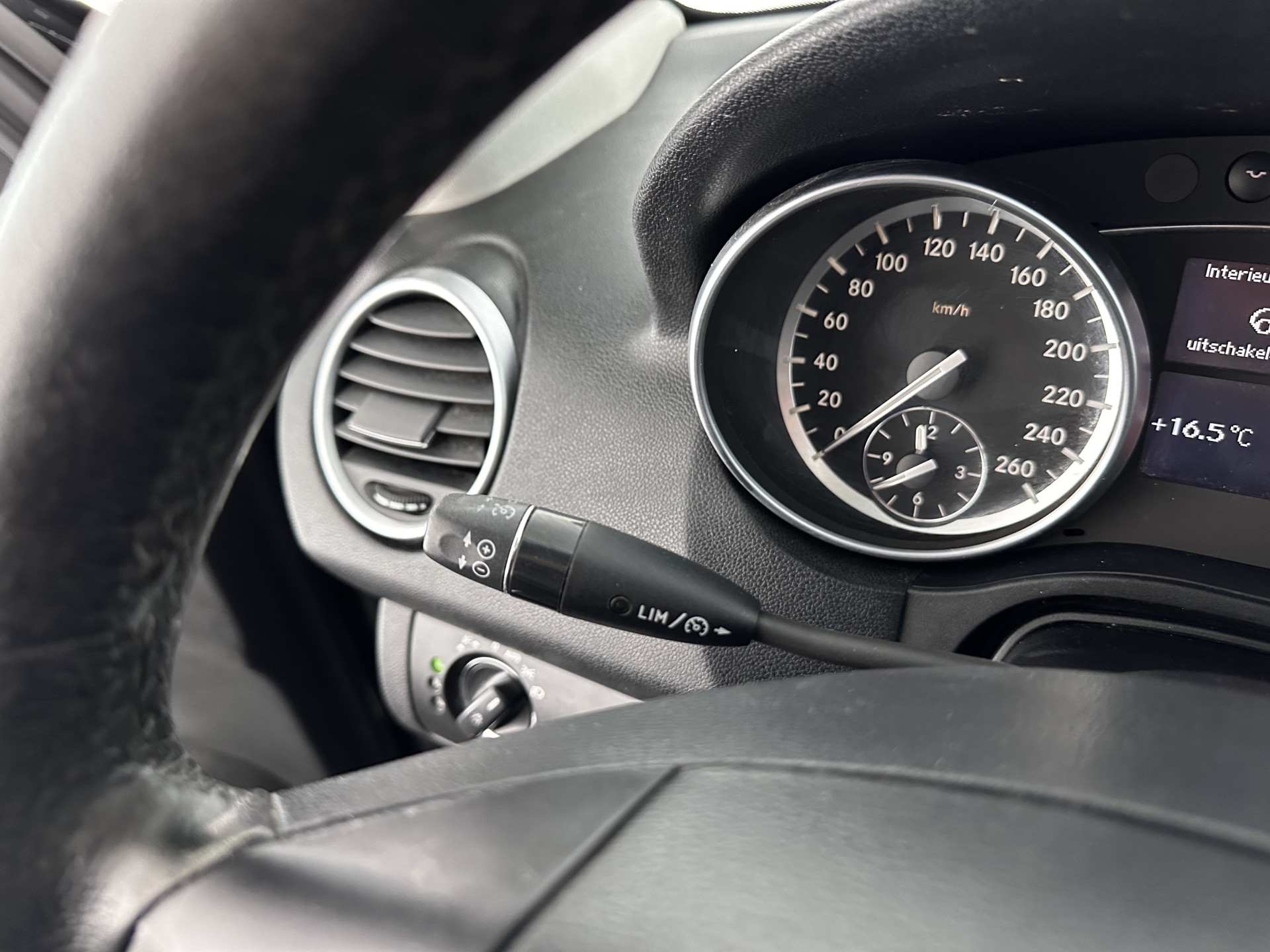 Mercedes-Benz M-klasse ML 420 CDI (⚠️) Aut. *PANO | LEATHER | BI-XENON | NAVI-FULLMAP | KEYLESS | AIRMATIC | CAMERA | TOWBAR | CRUISE | HARMAN/KARDON-AUDIO| MEMORY-PACK | HEATED-COMFORT-SEATS | 19"ALU*