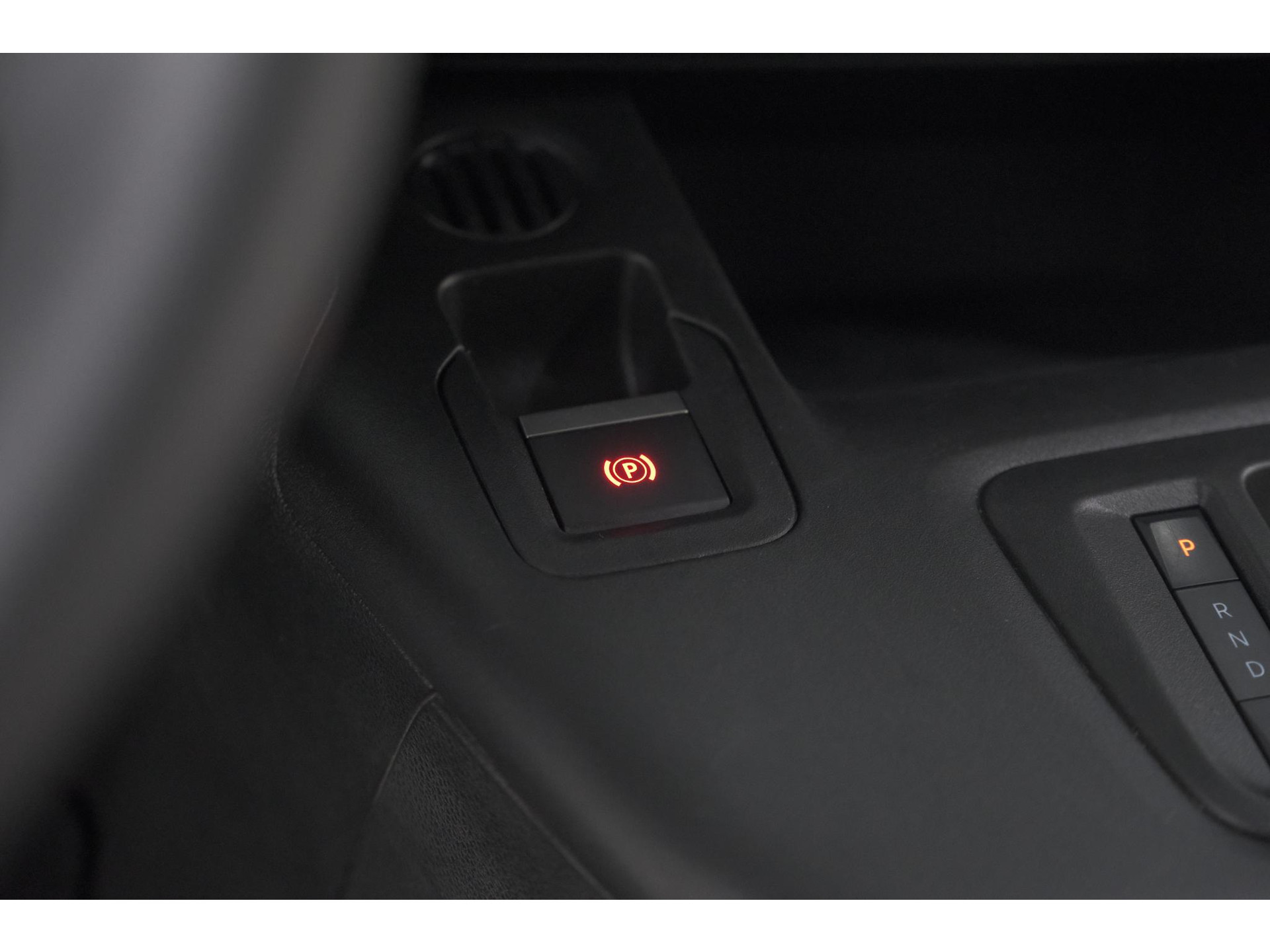 Peugeot Partner 1.5 BlueHDi 130 EAT8 S&S L1 | Trekhaak | Laadruimte-Pakket | Camera | Dodehoekdetectie