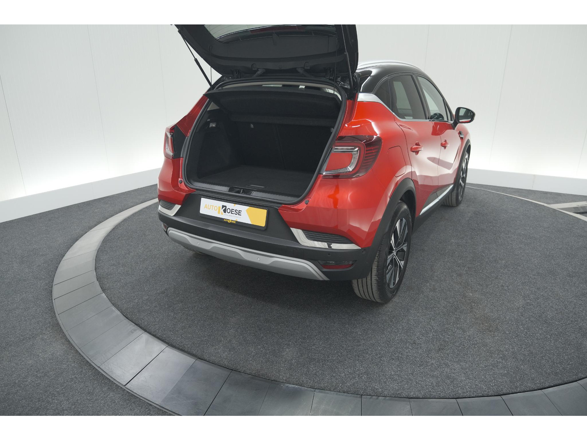 Renault Captur TCe 90 Techno | 360 Camera | 9.3 Inch Grootscherm | Apple Carplay | Navigatie