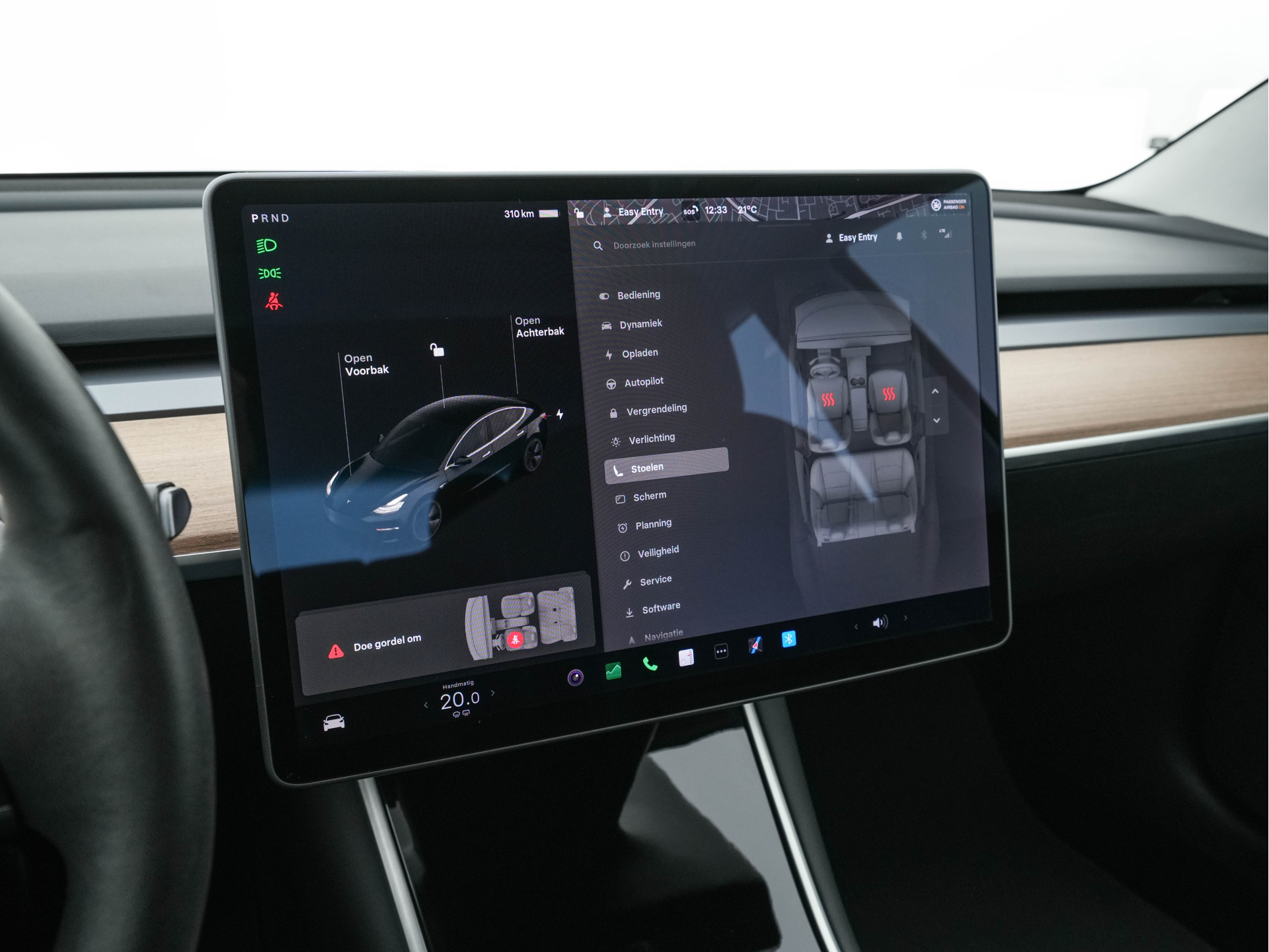 Tesla Model 3 Standard RWD Plus 60 kWh [ 3-Fase ] {SOH-84%} (INCL-BTW) Aut. *PANO | AUTO-PILOT | LEATHER | KEYLESS | FULL-LED | MEMORY-PACK | SURROUND-VIEW | DAB | CARPLAY | DIGI-COCKPIT | LANE-ASSIST | COMFORT-SEATS | 18"ALU*