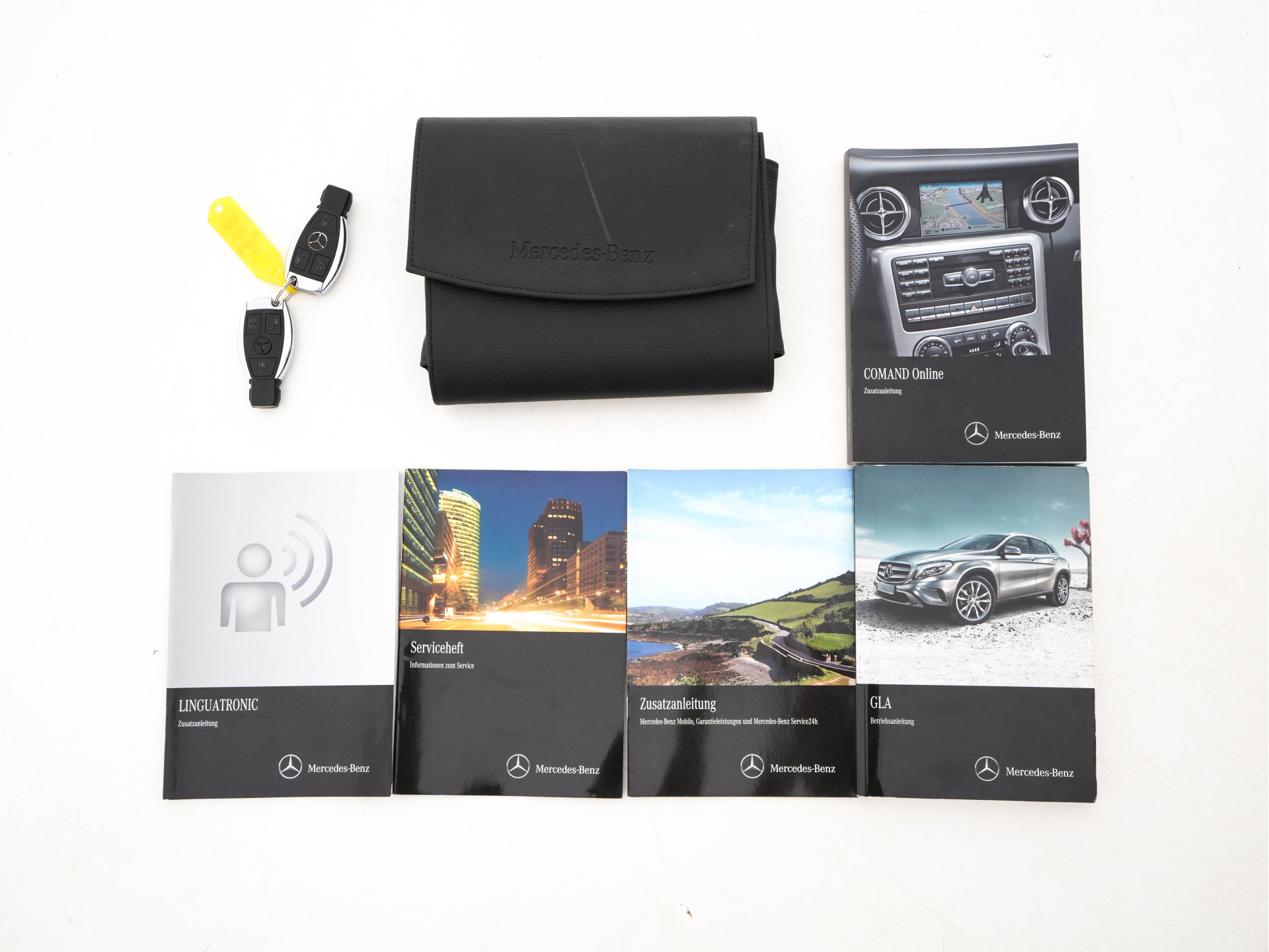 Mercedes-Benz GLA-klasse AMG 45 4MATIC *PANO | XENON | LEATHER-ALCANTARA | MEMORY-PACK | HARMAN/KARDON-AUDIO | KEYLESS |  CAMERA | SPORT-SEATS | HEATED-SEATS | NAVI-FULLMAP | SHIFT-PADDLES  | ECC | PDC | CRUISE | 20''ALU*