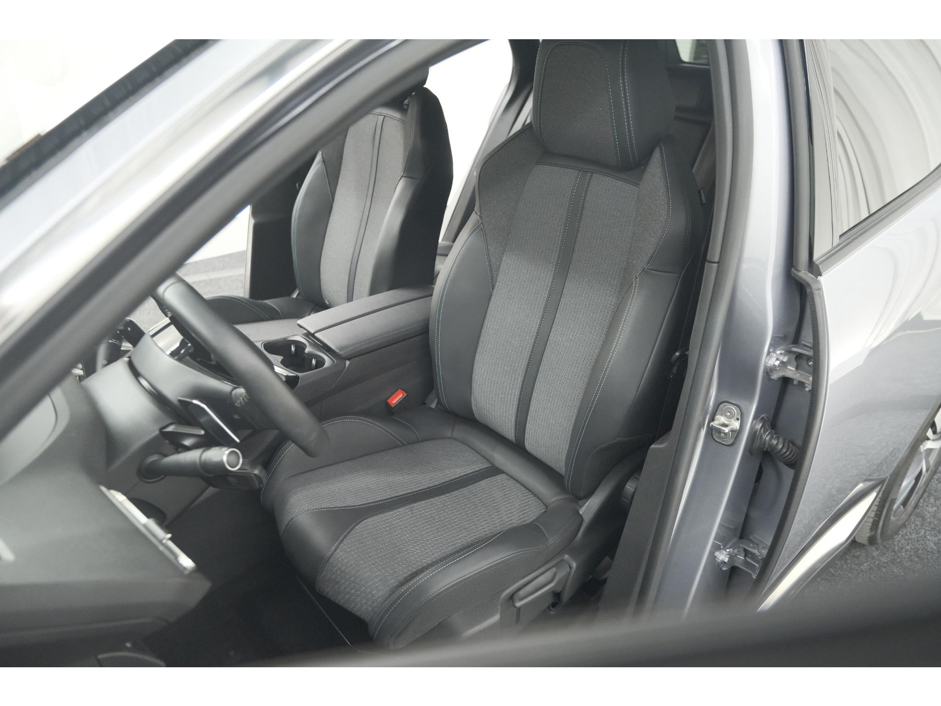 Peugeot 3008 1.6 HYbrid 225 Allure Pack Business | Camera | Navigatie | Apple Carplay | Parkeersensoren