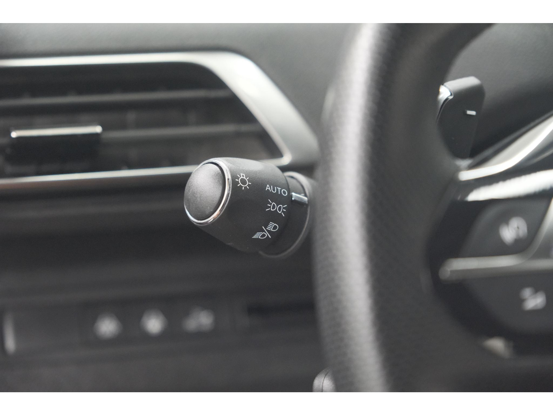 Peugeot 5008 PureTech 130 EAT8 GT Black Pack | Elektrische Kofferklep | Camera | Adaptieve Cruise Control | Dodehoekdetectie
