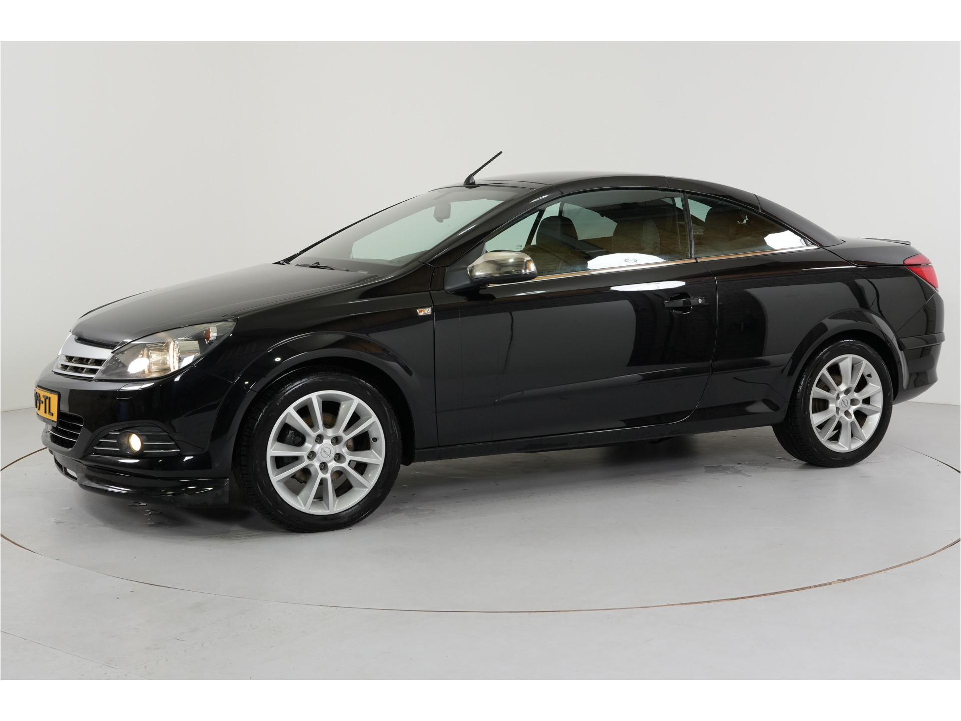 Opel Astra TwinTop 1.8 Enjoy | Climate | Cruise | PDC |