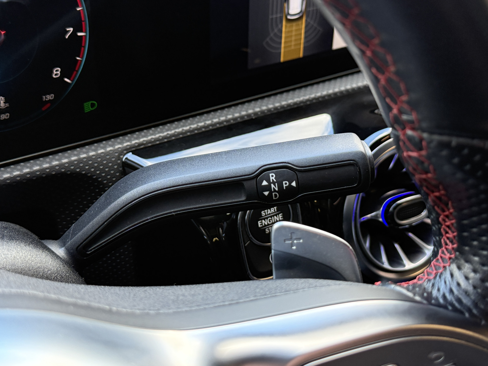 Mercedes-Benz CLA-klasse Shooting Brake 200 Business Solution AMG | Panoramadak | Sfeerverlichting | Multibeam