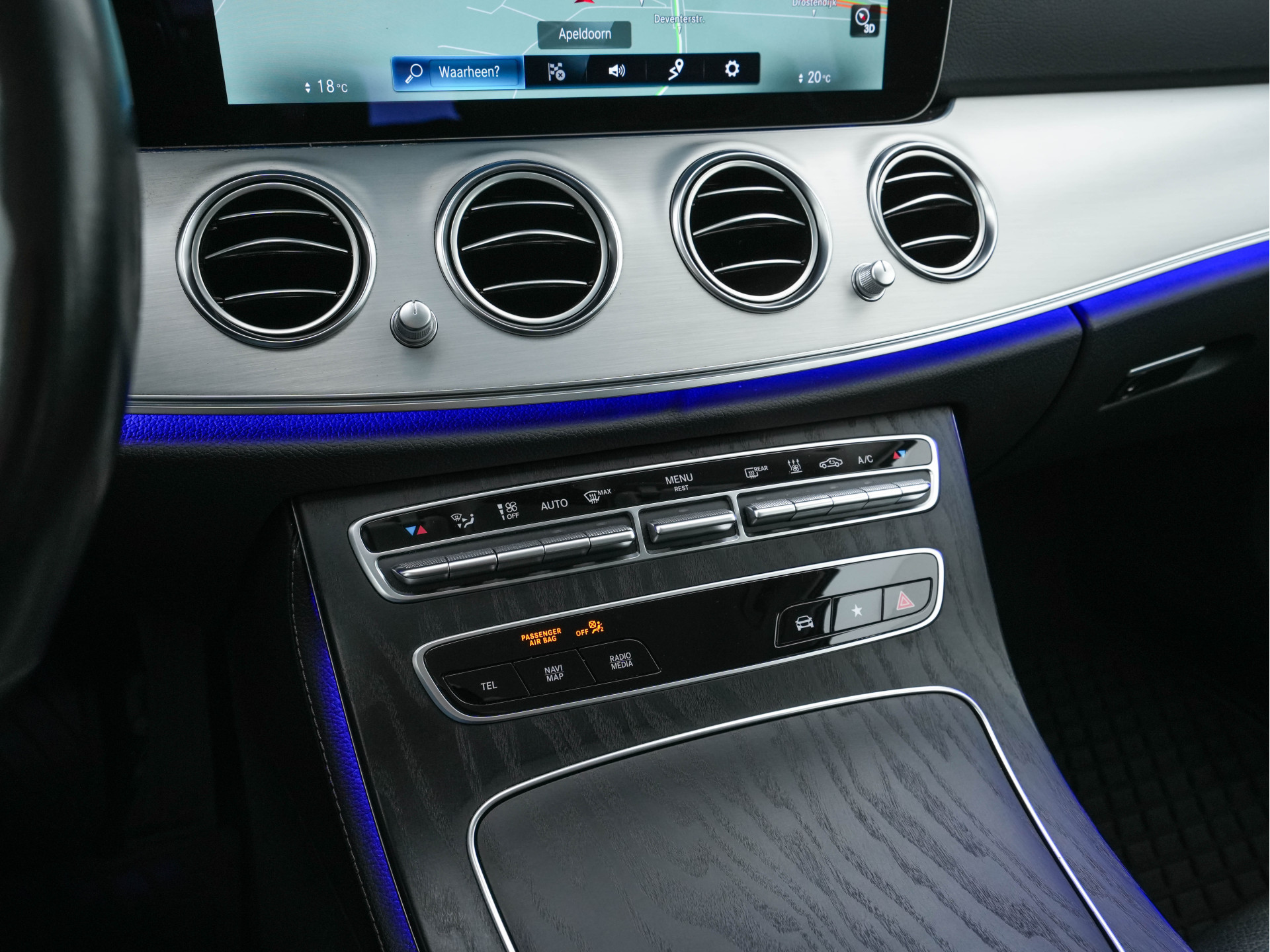 Mercedes-Benz E-klasse Estate 300 de Luxury Line ( Plug-in ) (INCL-BTW) Aut. *LUXURY-LEATHER | FULL-LED | WIDE-SCREEN-DIGICOCKPIT | BLIND-SPOT | AMBIENT-LIGHT | HEATED-SPORTSEATS | CAMERA | DAB+ | NAVI-FULLMAP | PDC | ADAPTIVE-CRUISE | ECC | 18''ALU*