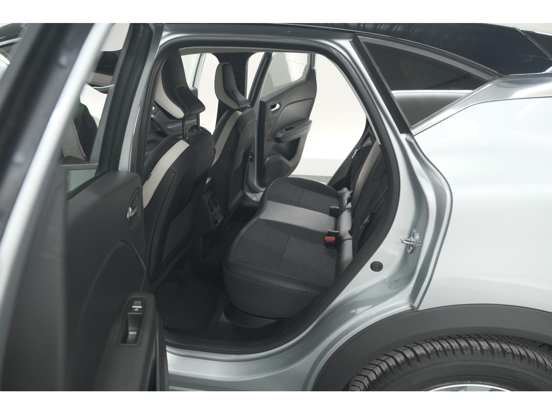 Renault Captur TCe 100 Intens | Camera | Navigatie | Parkeersensoren