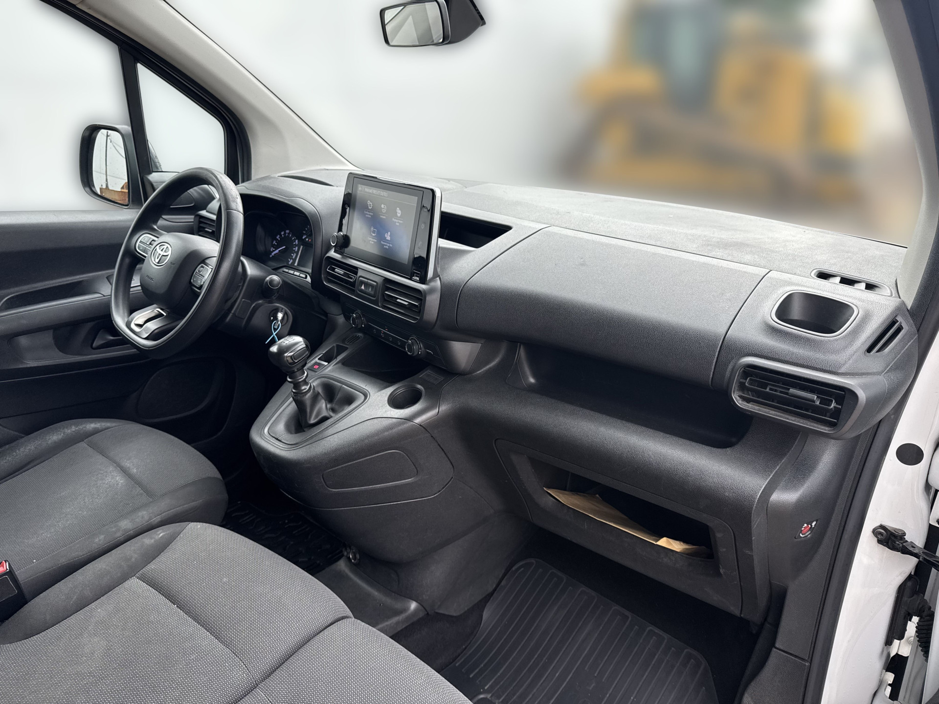 Toyota ProAce City 1.2T 110 PK **Benzine** L1 Navigatie Climate control Camera Carplay Cruise control Parkeersensoren v+a Gasoline Benzin
