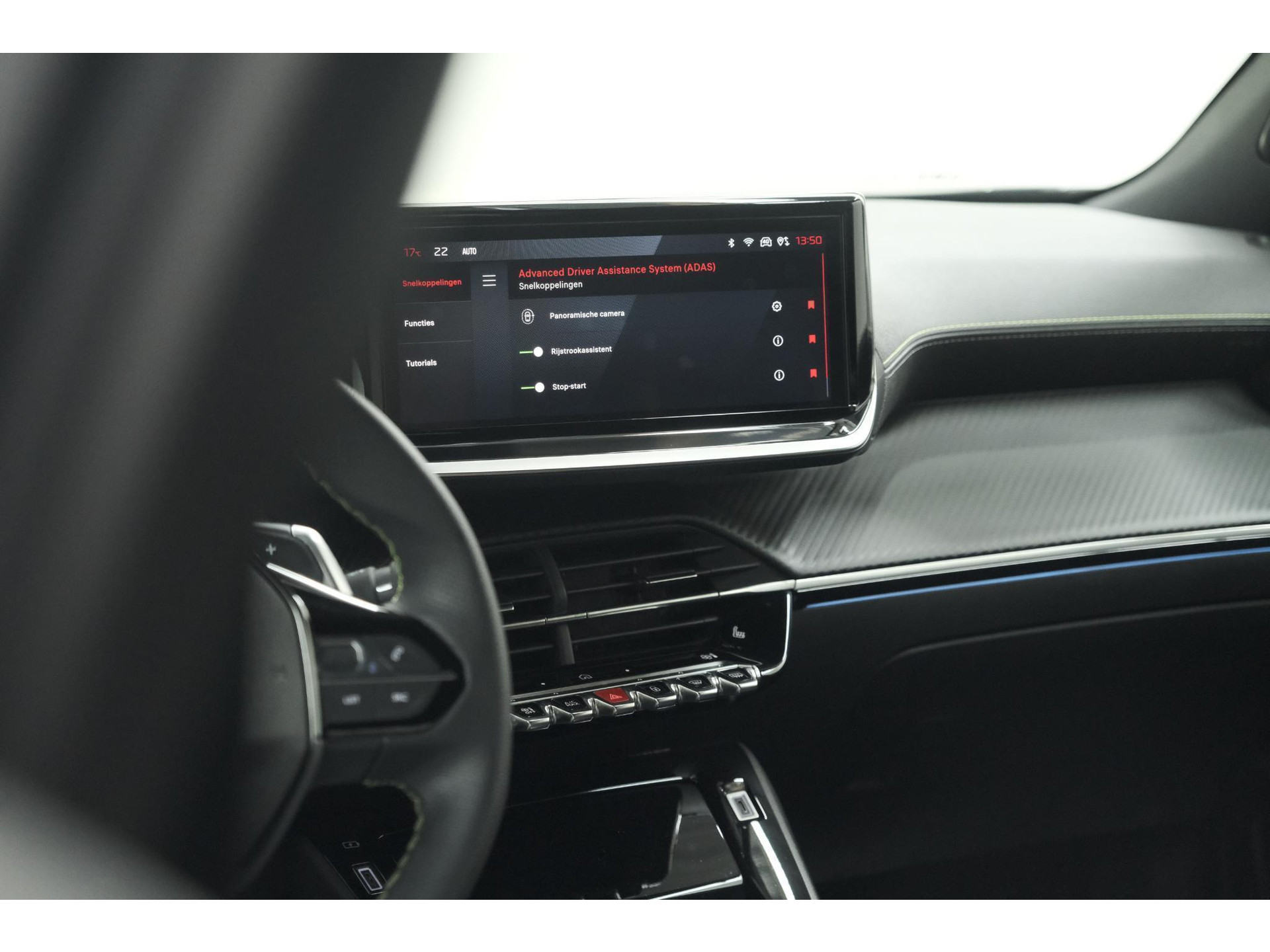 Peugeot 2008 PureTech 130 EAT8 GT | 360 Camera | Adaptieve Cruise Control | Stoelmassage | Apple Carplay