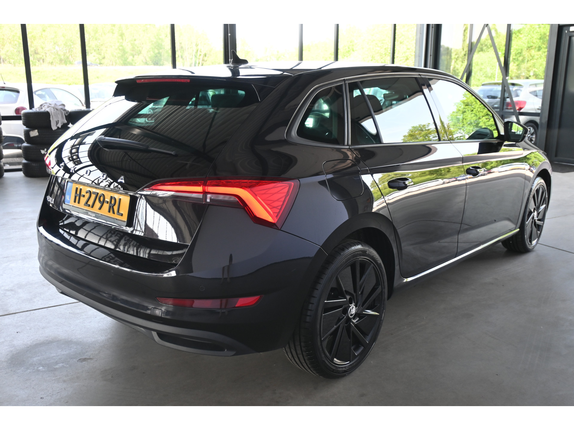 ŠKODA Scala 1.0 TSI Business Edition Clima Carplay Stoelverwarming Virtual Rijklaarprijs! Inruil Mogelijk!