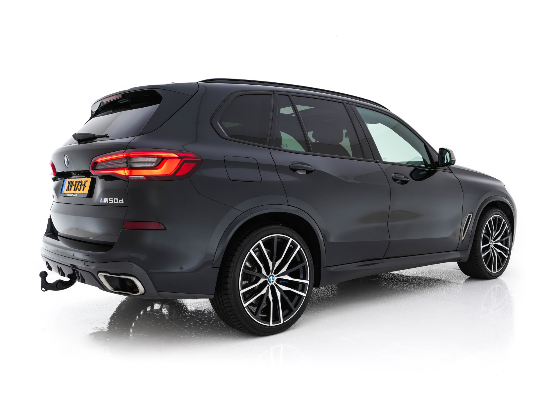 BMW X5 M50d High Executive M-Sportpack Aut. *PANO | HEAD-UP | DESIGN-LEATHER | LASER-LIGHT | TOP-VIEW | HARMAN/KARDON | MEMORY-PACK | DIGI-COCKPIT | DAB+ | HEATED-COMFORTSEATS | NAVI-FULLMAP | KEYLESS | TOWBAR | 21''ALU*
