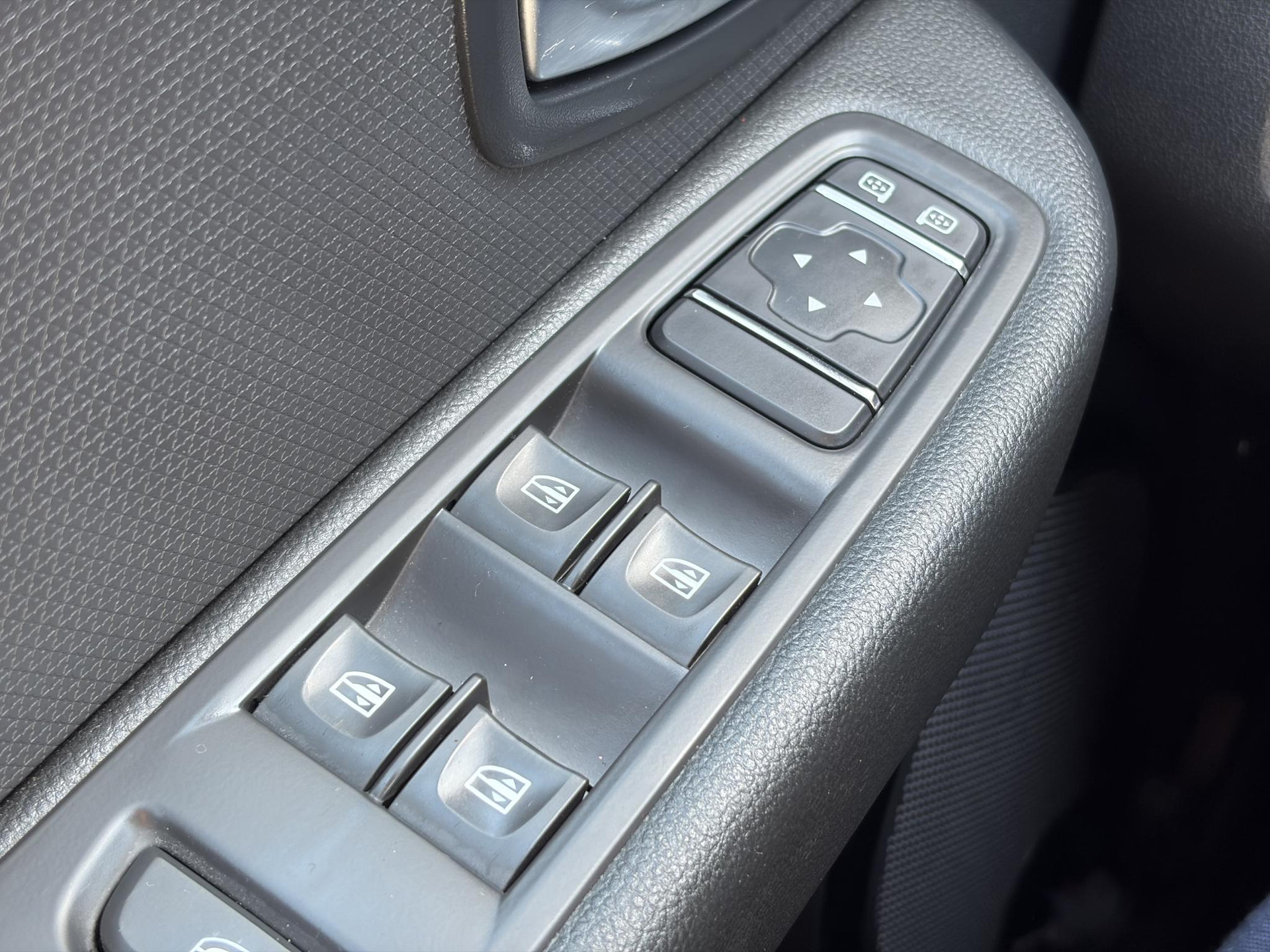 Renault Clio 0.9 TCe Limited Trekhaak,Navi,Keyless,Airco,Cruise,Pdc,Lm velgen,N.A.P,Apk tot 11-2026