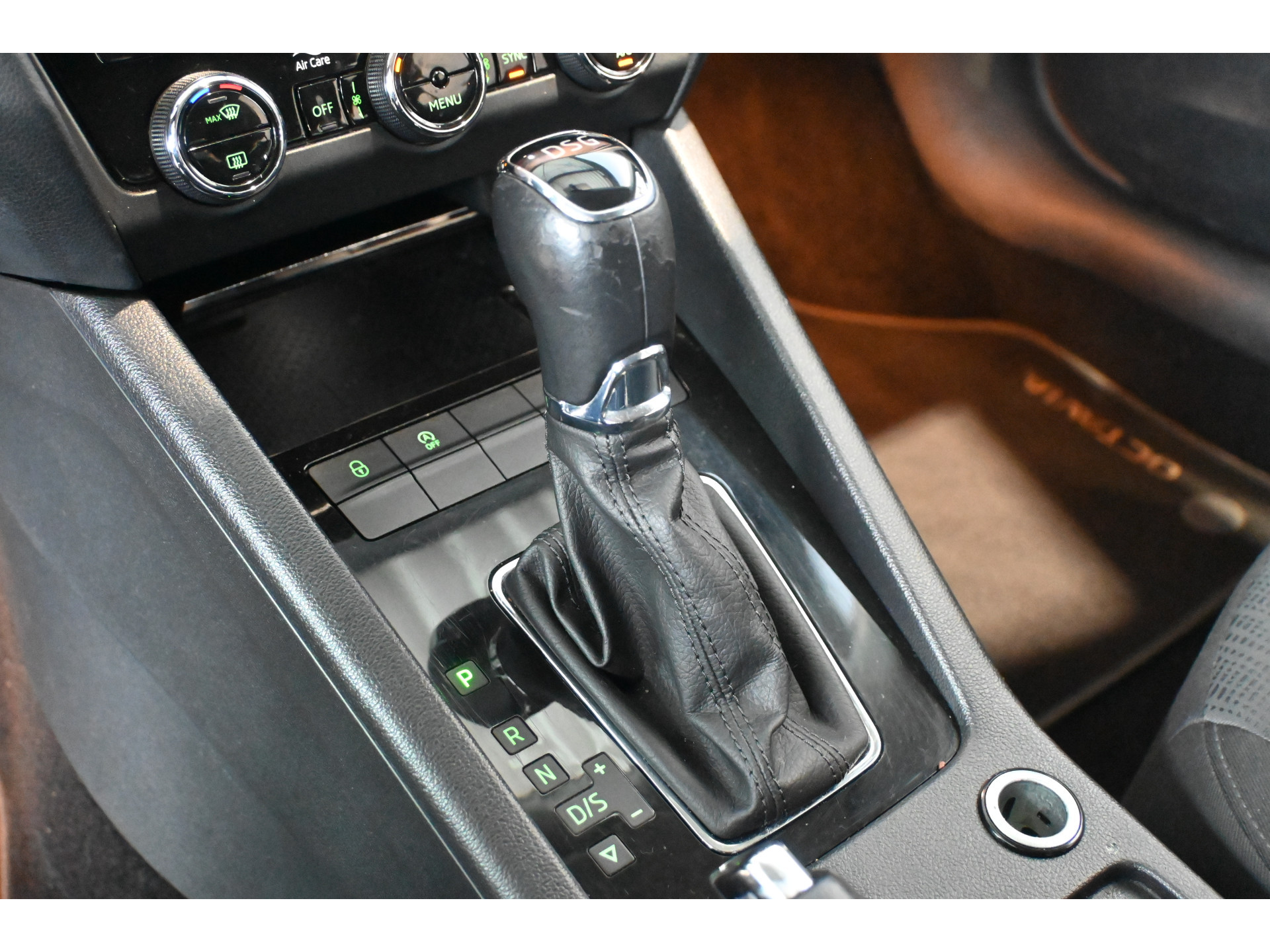 ŠKODA Octavia 1.0 TSI Greentech Style Business Automaat Navigatie Carplay Stoelverwarming Inruil Mogelijk!
