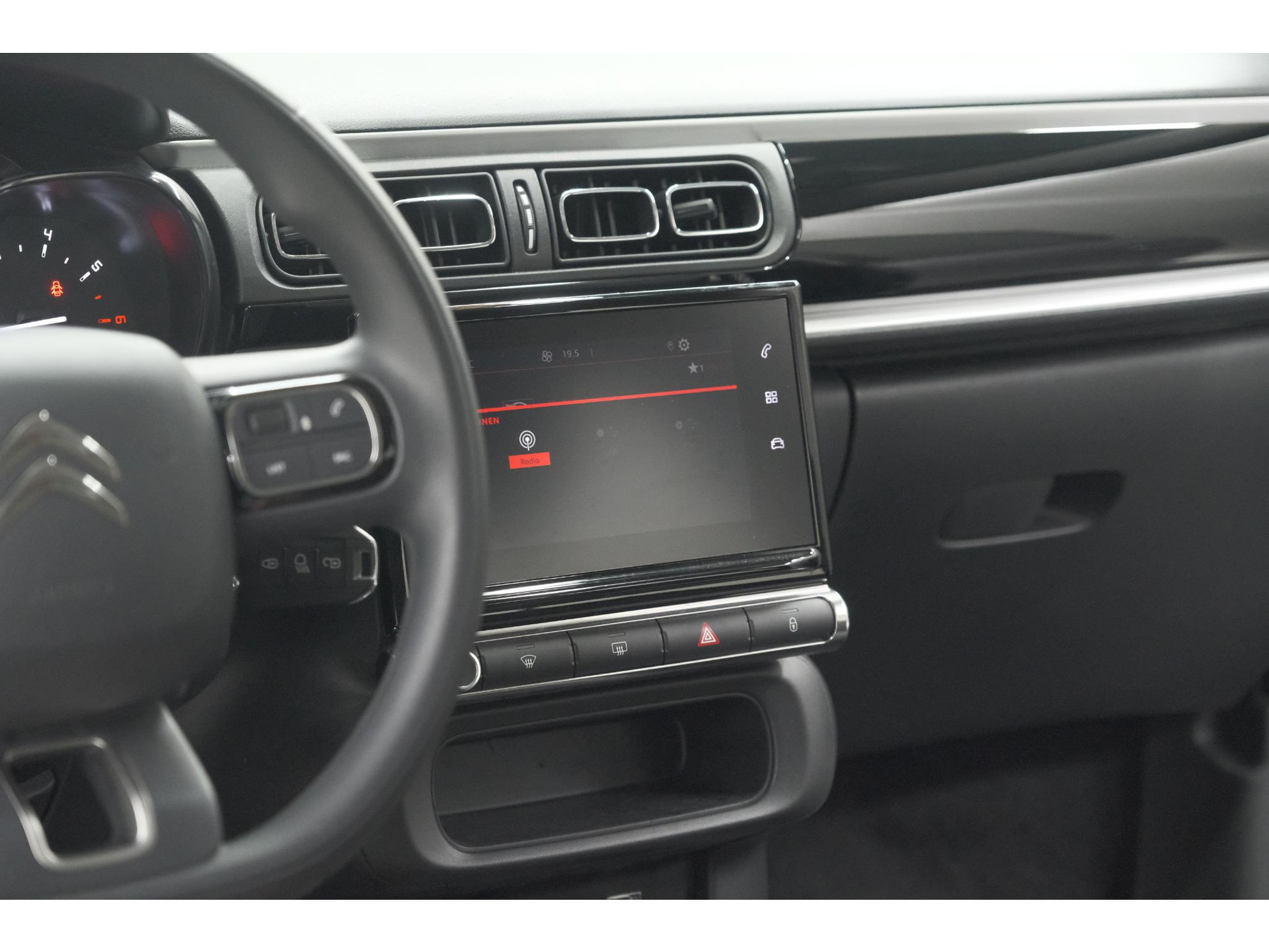 Citroen C3 PureTech 110 EAT6 Max | Apple Carplay | Parkeersensoren | Climate Control | 16 Inch Lichtmetalen Velgen