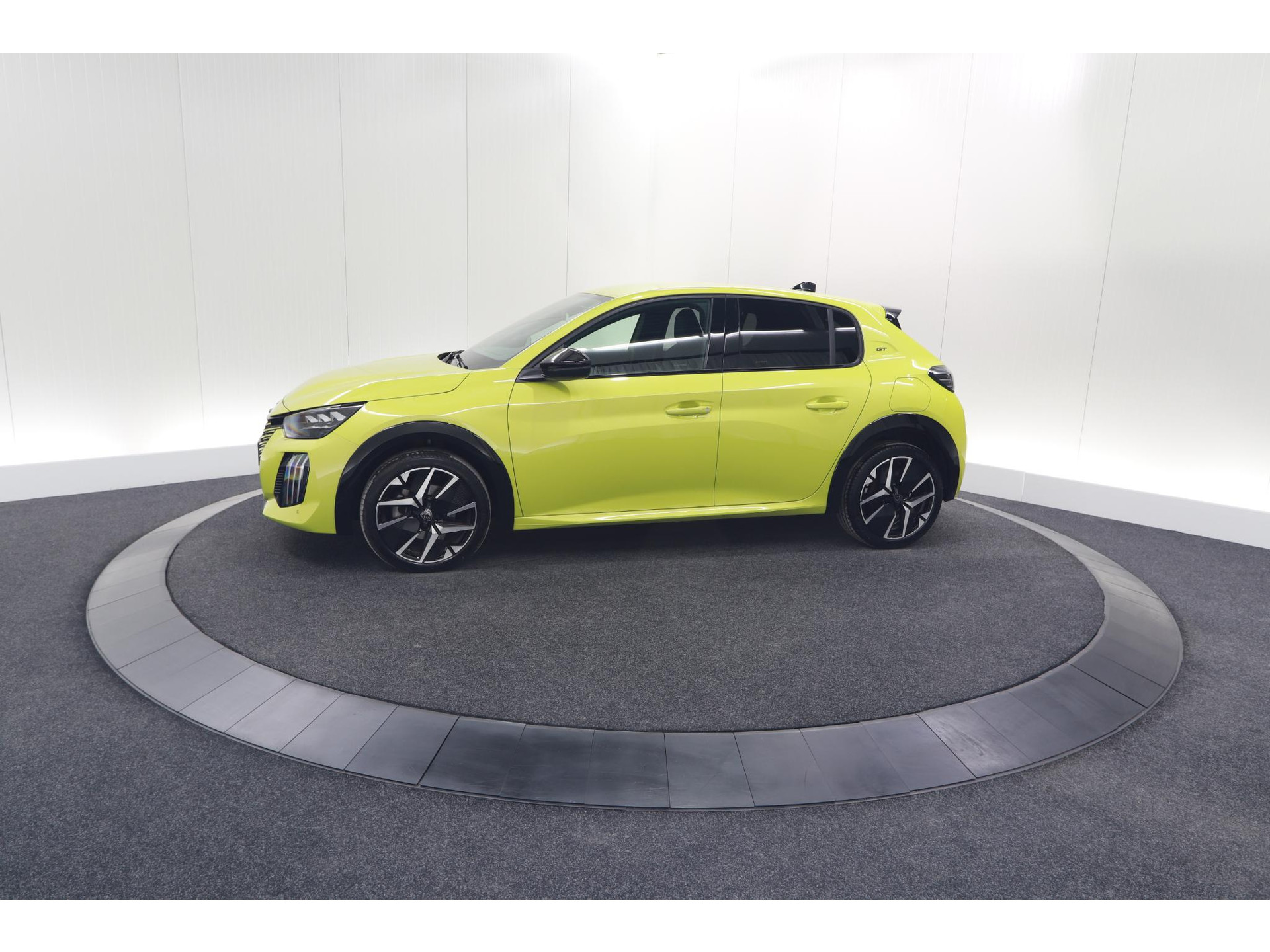 Peugeot 208 PureTech 100 GT | Camera | Apple Carplay | Parkeersensoren