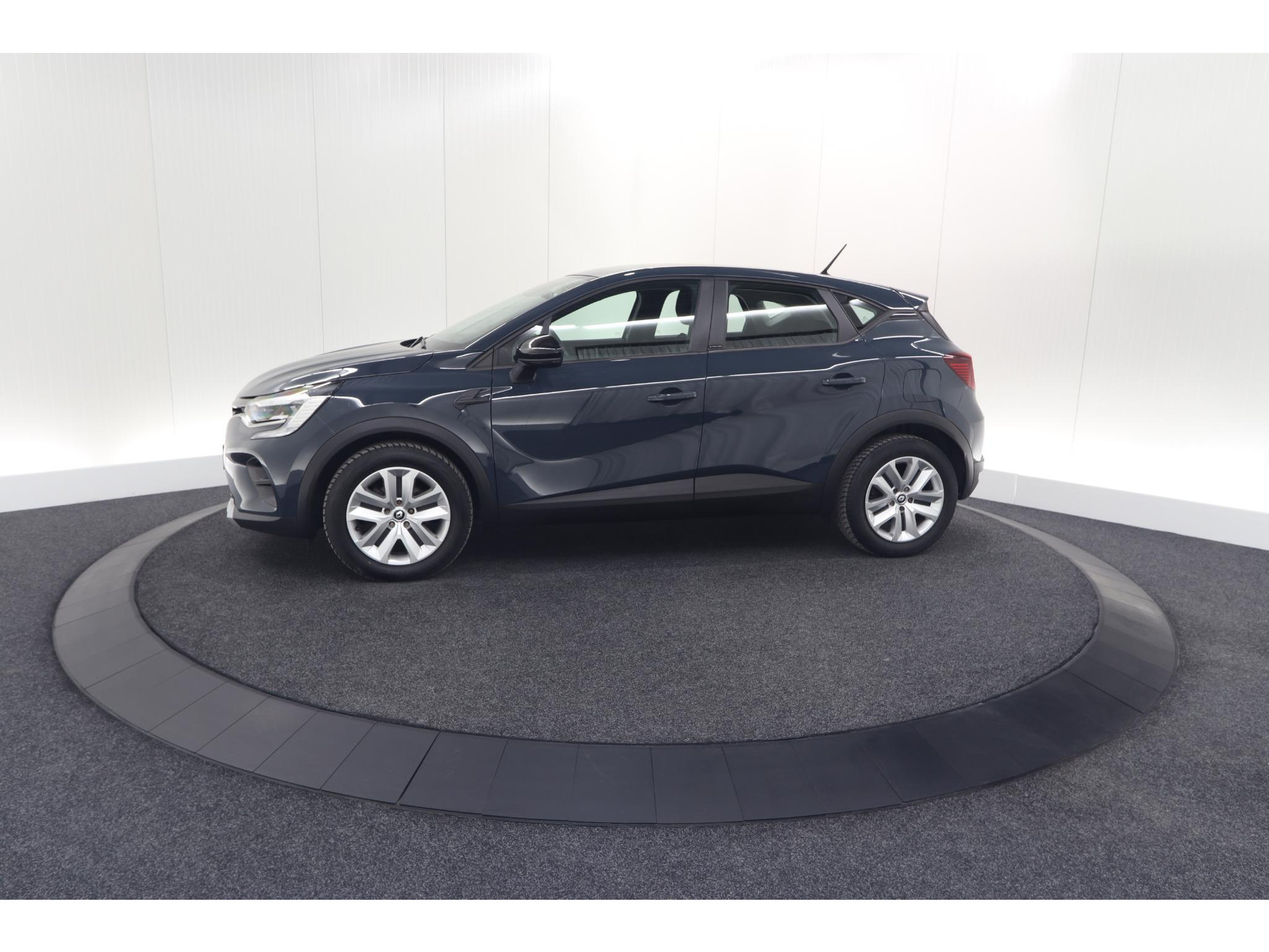 Renault Captur 1.6 E-Tech Plug-in Hybrid 160 Business | Parkeersensoren | Apple Carplay | Navigatie | Climate Control