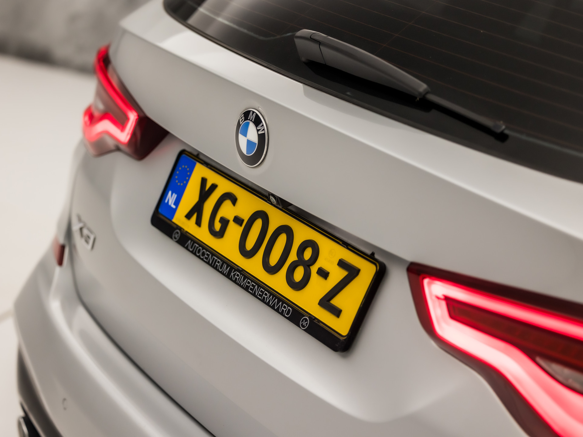 BMW X3 xDrive20i M Sport High Executive (PANORAMADAK, M PAKKET, GROOT NAVI, BRUIN LEDER, STOELVERWARMING, SPORTSTOELEN, CAMERA, ELEK ACHTERKLEP, SFEERVERLICHTING, NIEUWSTAAT)