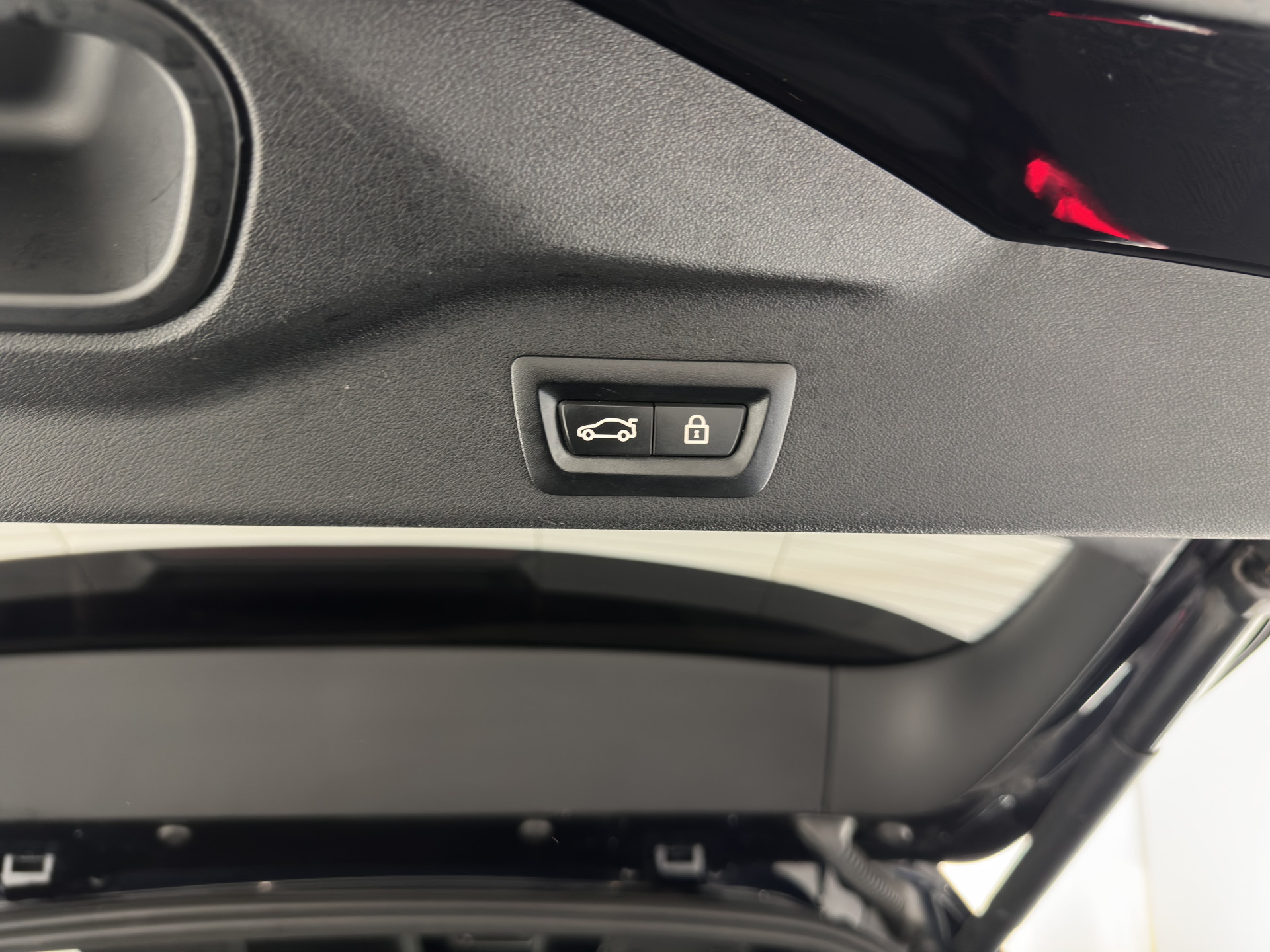 BMW X5 M50d M-Sportpack High Executive Aut. *PANO | HEAD-UP | LASER-LED | LEATHER | SOFT-CLOSE | ADAPTIVE-CRUISE | HARMAN/KARDON | BLIND-SPOT | MEMORY-PACK | TOP-VIEW | DIGI-COCKPIT | NAVI-FULLMAP | ECC | PDC | TOWBAR |