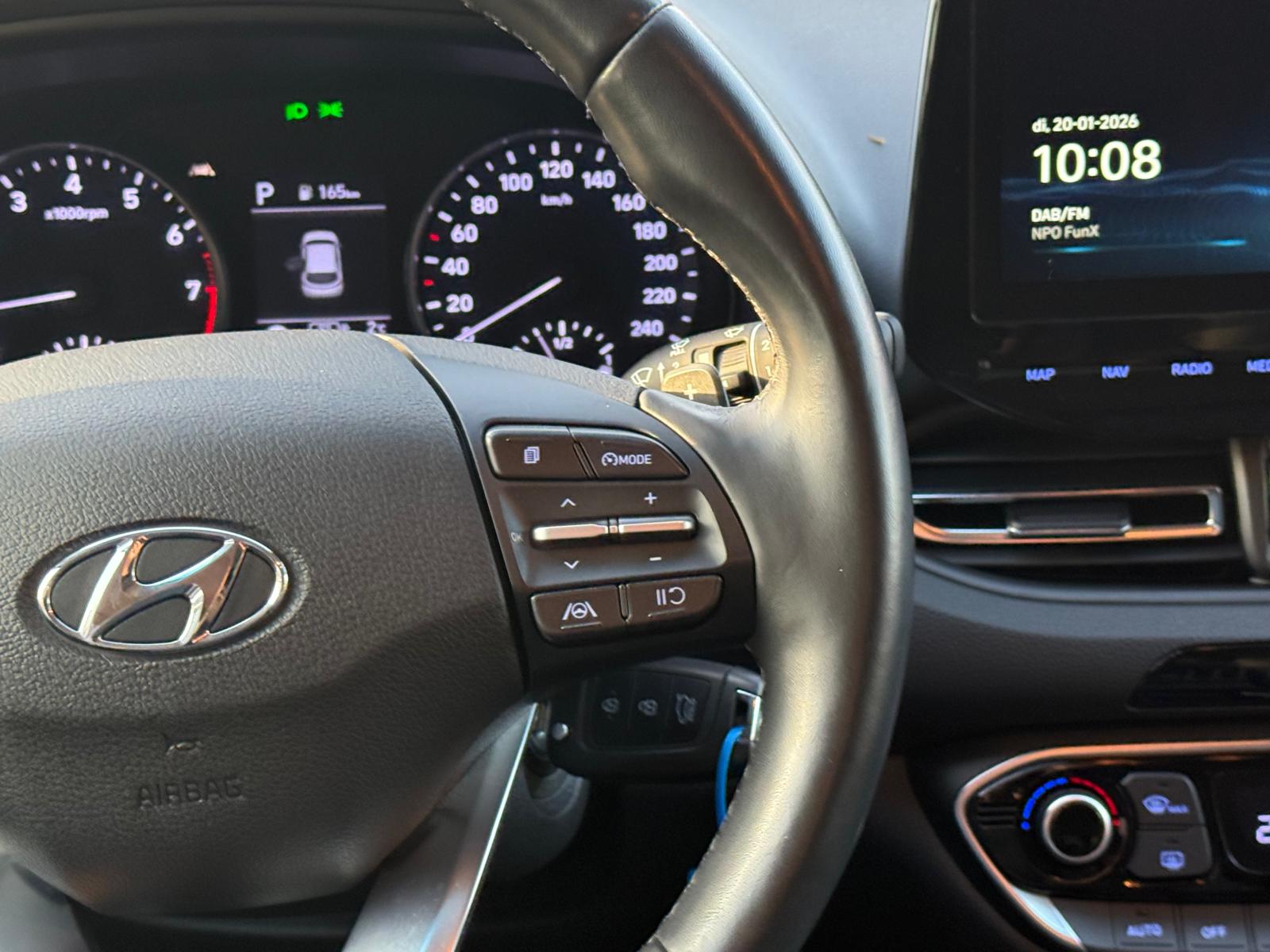 Hyundai i30 Wagon 1.5 T-GDi MHEV Premium | 1E EIGENAAR | 3/6/12MND GARANTIE| LED | CARPLAY | SCHUIFDAK | DAB | NAVI | CRUISE | 160PK |
