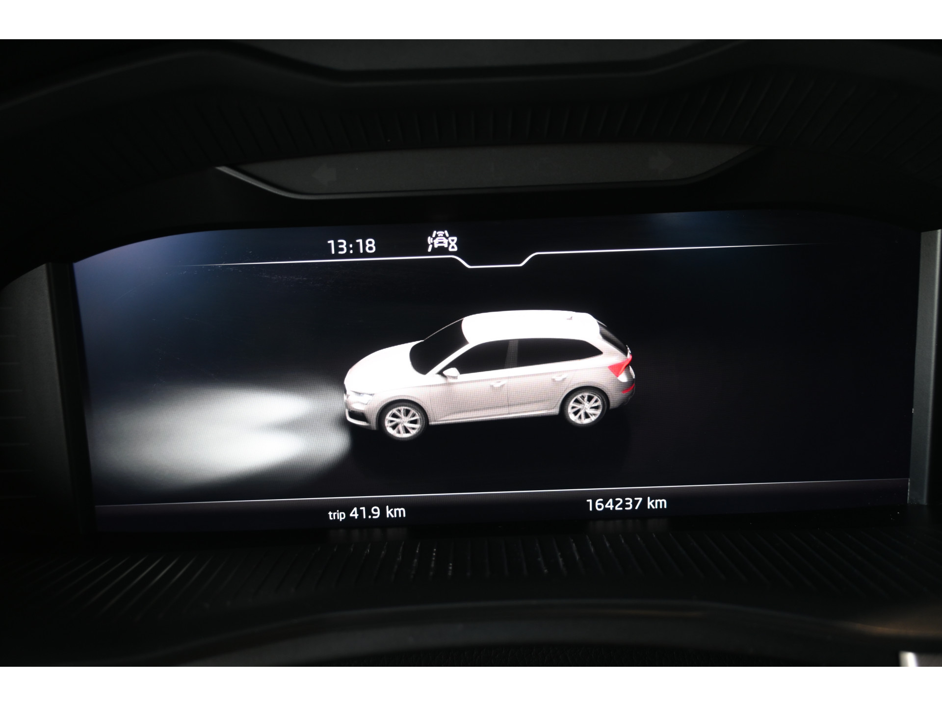 ŠKODA Scala 1.0 TSI Business Edition Nap! Adaptieve Cruise Clima Lane Assist Trekhaak Stoelverwarming CarPlay Goed Onderhouden! Inruil Mogelijk!