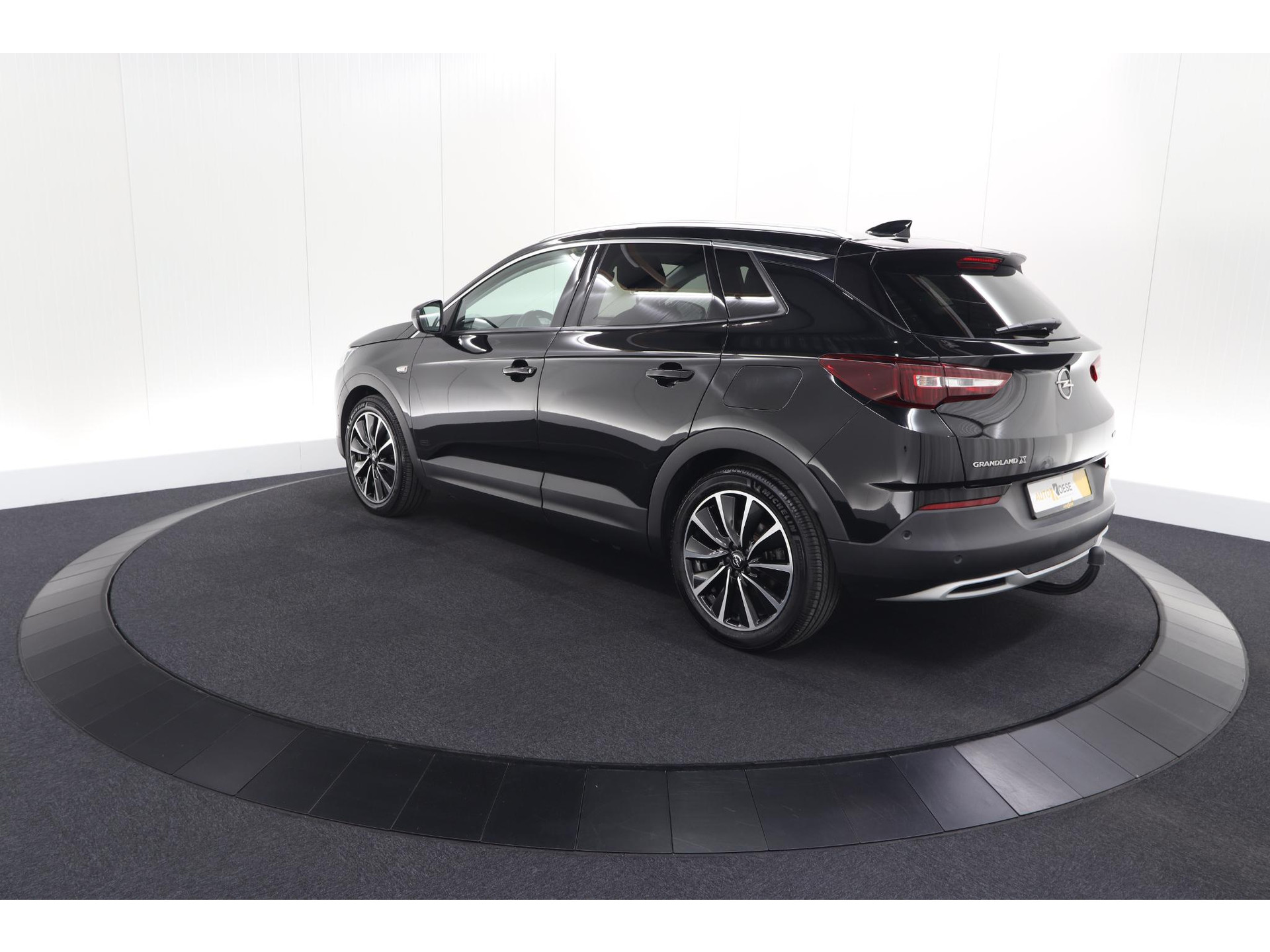 Opel Grandland X 1.6 Turbo 300 Hybrid4 Ultimate | Trekhaak | 360 Camera | Adaptieve Cruise Control | Elektrische Kofferklep