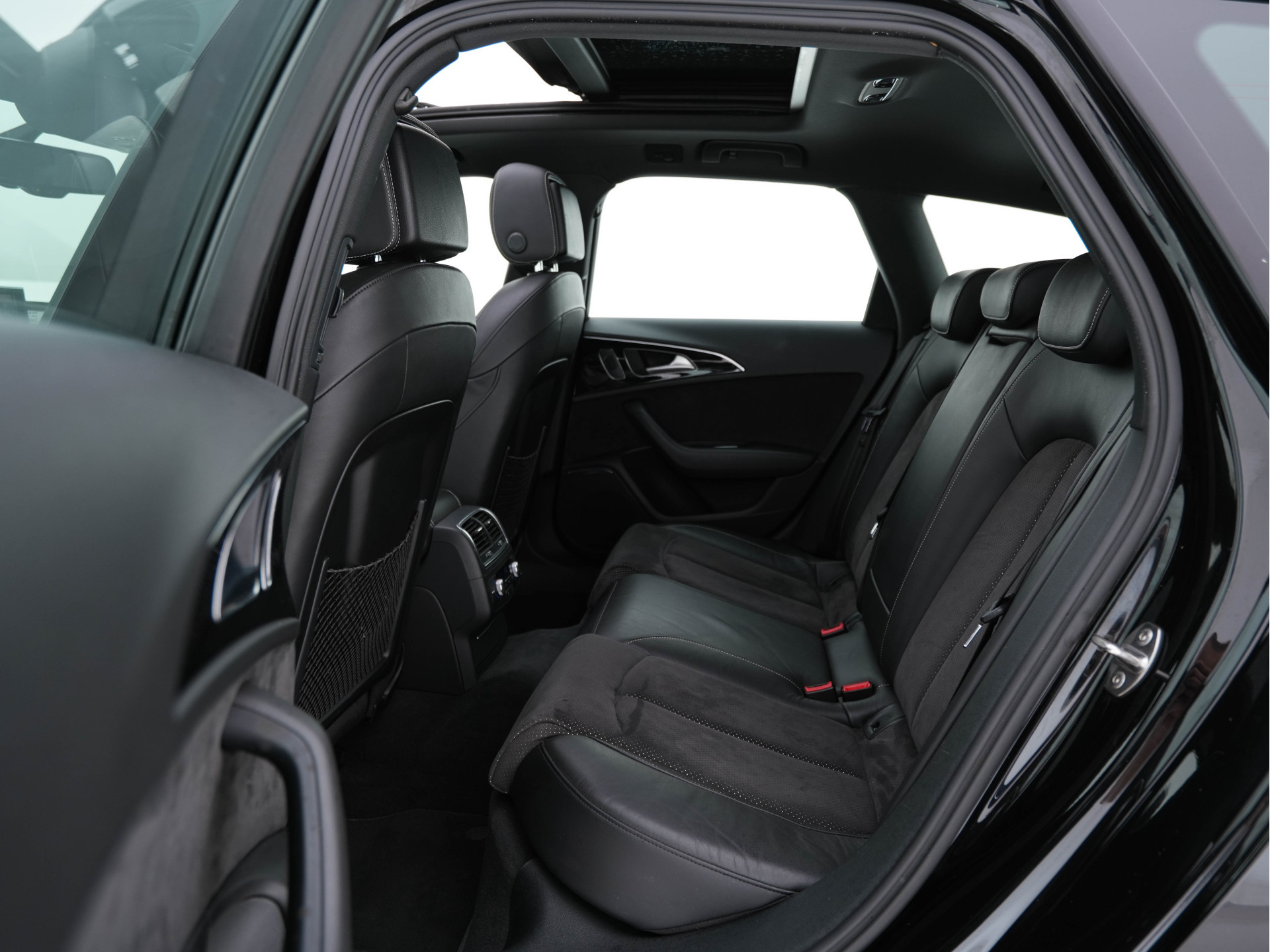 Audi A6 Avant 3.0 TDI Quattro S-Line Aut. *PANO | NAVI-FULLMAP | LEATHER-ALCANTARA | BI-XENON | BOSE-SURROUND | DAB | CAMERA | ECC | HEATED-SPORTSEATS | PDC | CRUISE | TOWBAR | KEYLESS | 20"ALU*