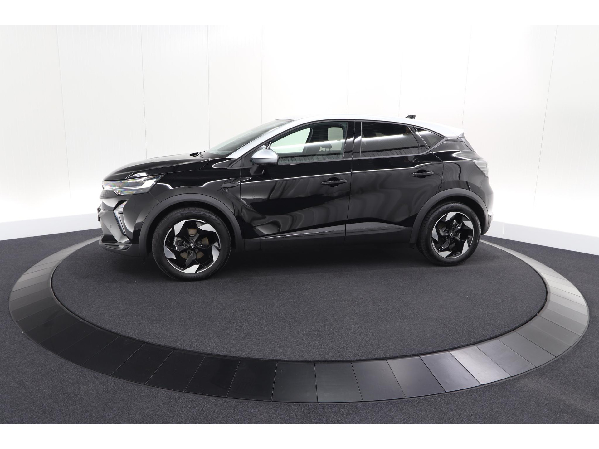 Renault Captur 1.8 E-Tech full hybrid 160 techno | Camera | Adaptieve Cruise Control | Navigatie