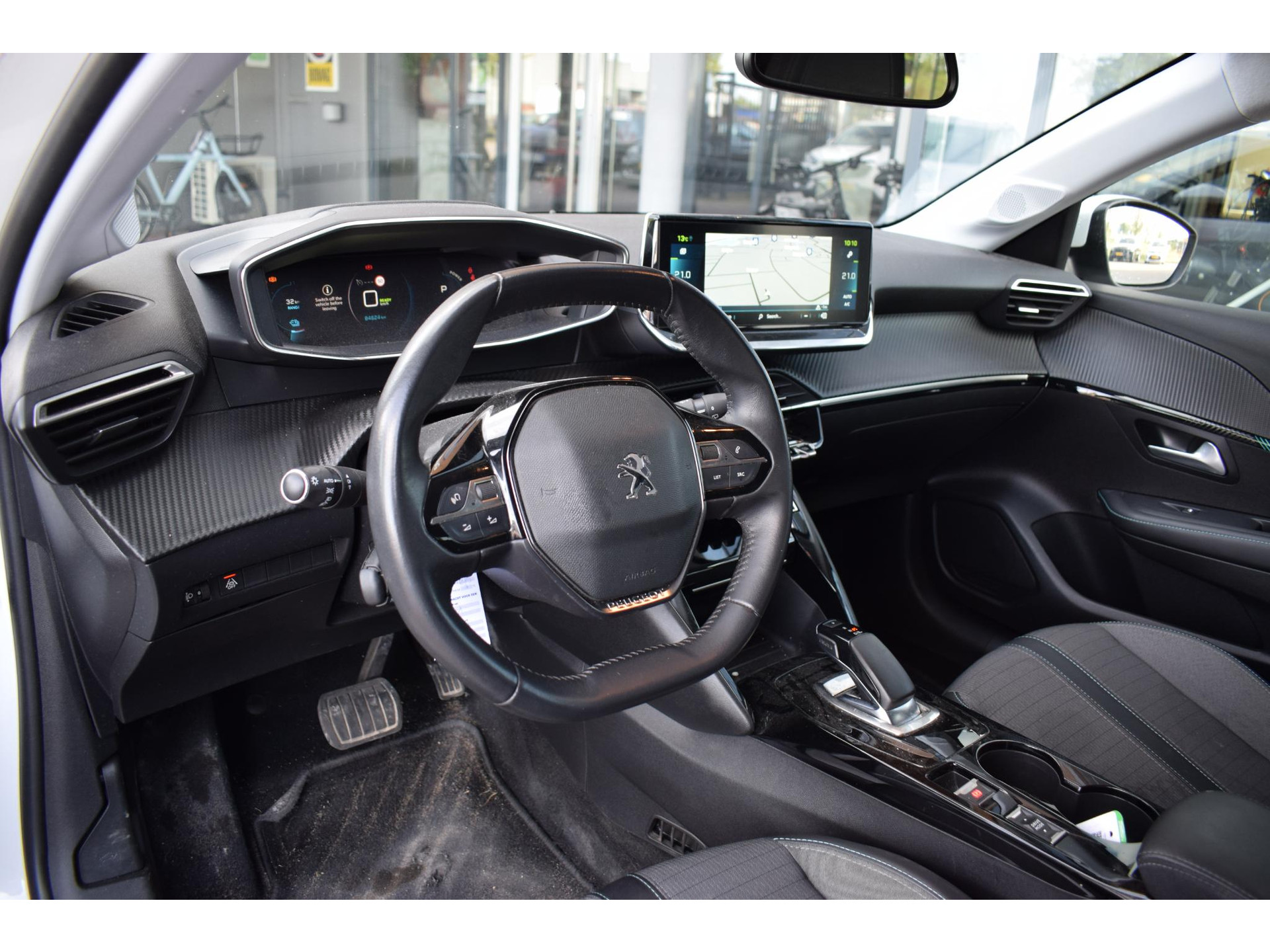 Peugeot e-208 EV Active 50 kWh | SOH: 92,3% | Apple CarPlay | Half Leer | Sportstoelen | Cruise
