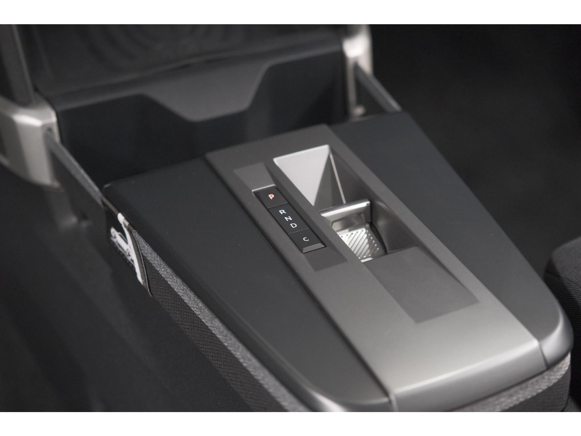 Opel Frontera Electric GS 44 kWh | 11 KW Laadfunctie | Camera | Dodehoekdetectie | Apple Carplay