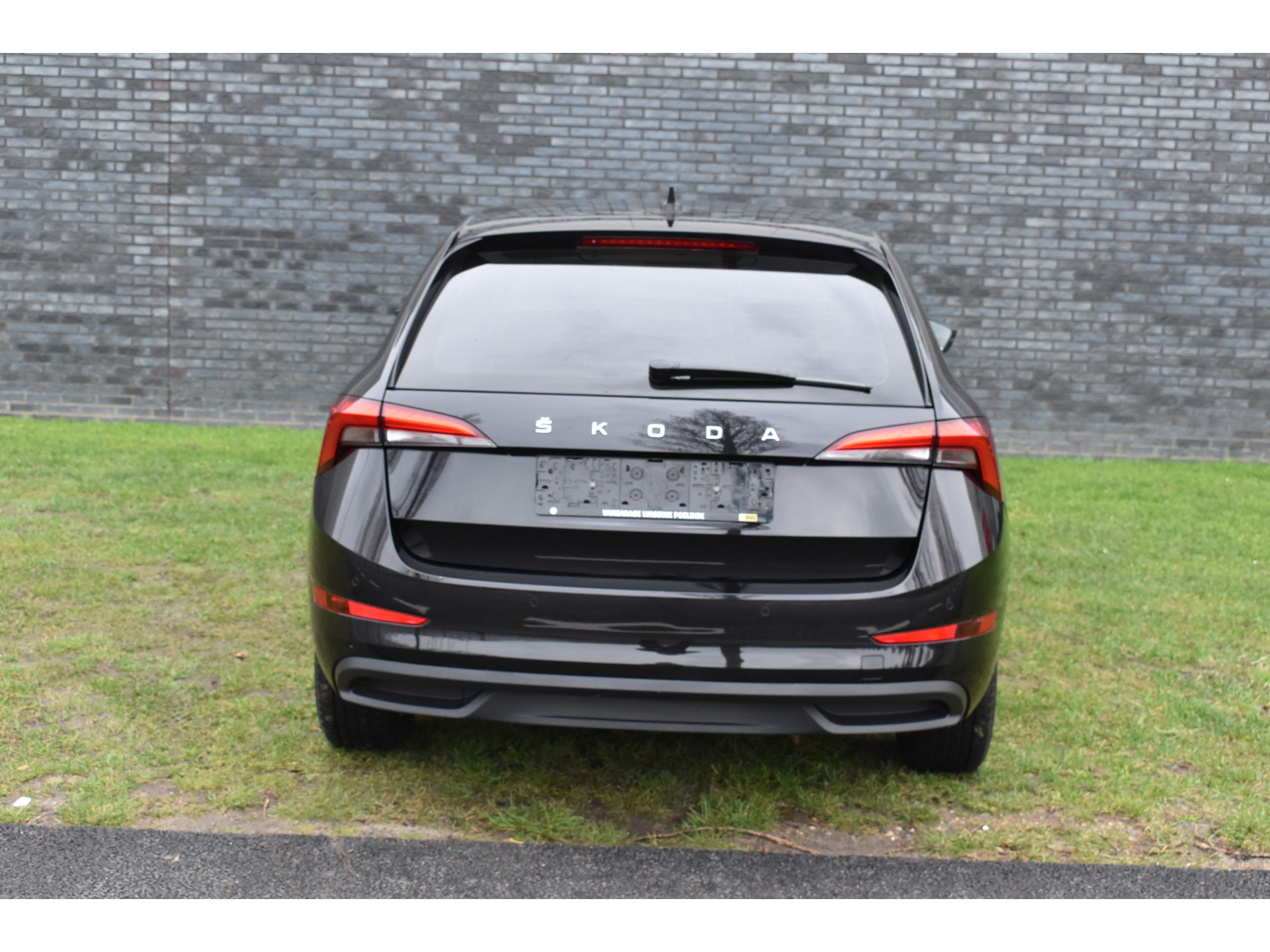 ŠKODA Scala 1.0 TSI Ambition Automaat Carplay Navigatie Front/lane assist Stoelverwarming Parkeer sensoren