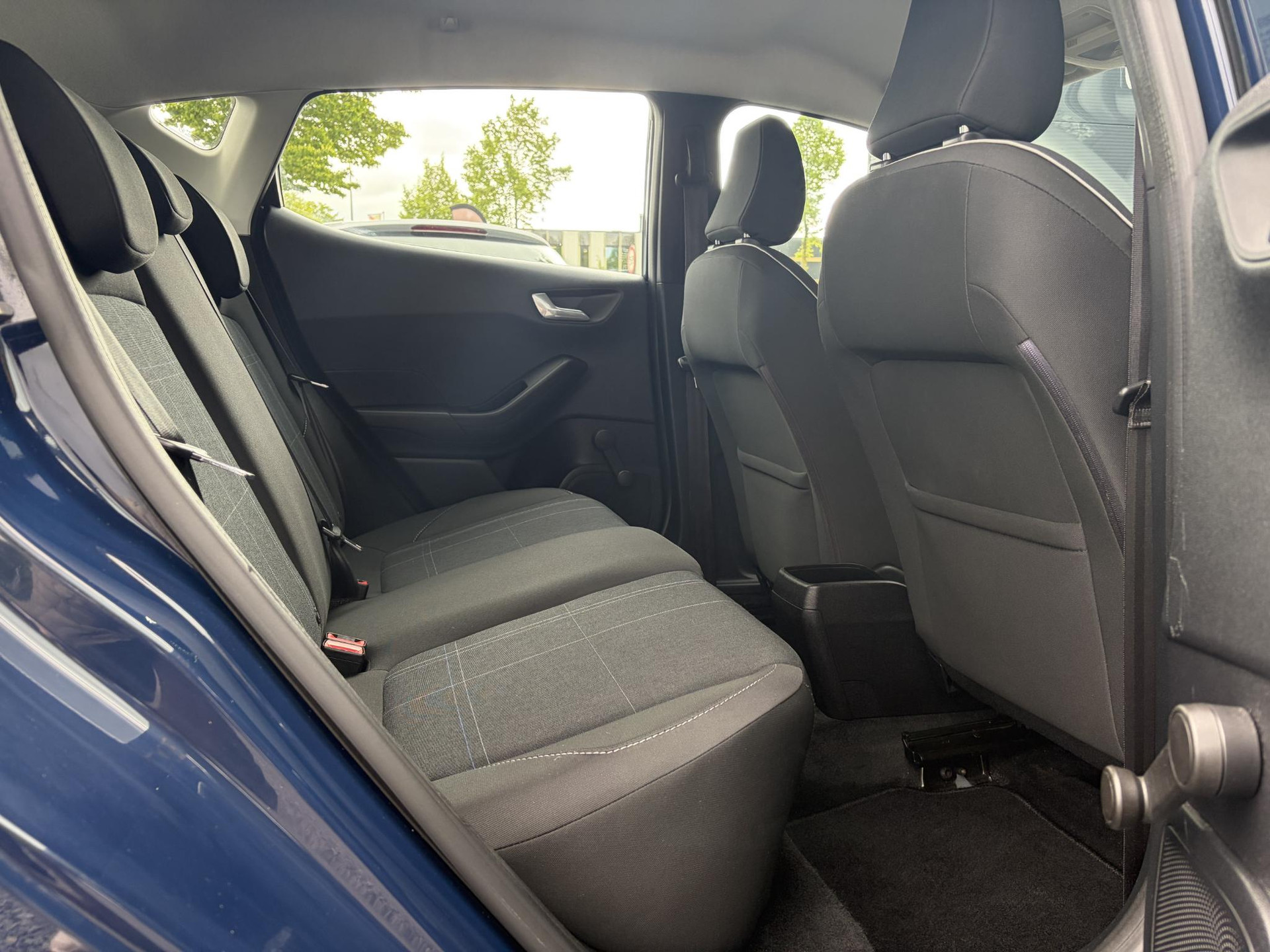 Ford Fiesta 1.1 Trend 2e Eigenaar,Airco,Cruise,5 Deurs,N.A.P,Recent beurt gehad,Rijstrooksensor,Apk tot 06-2027