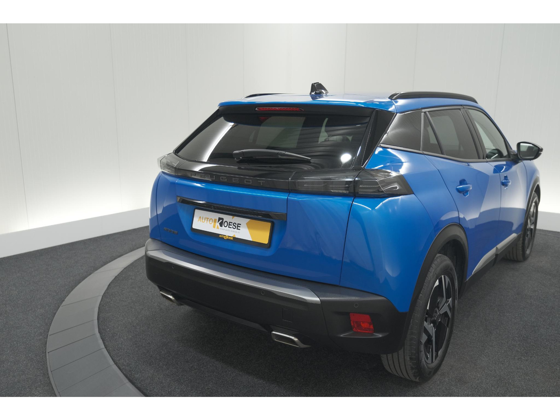 Peugeot 2008 PureTech 130 EAT8 Blue Lease Allure | Camera | Navigatie | Parkeersensoren | Apple Carplay
